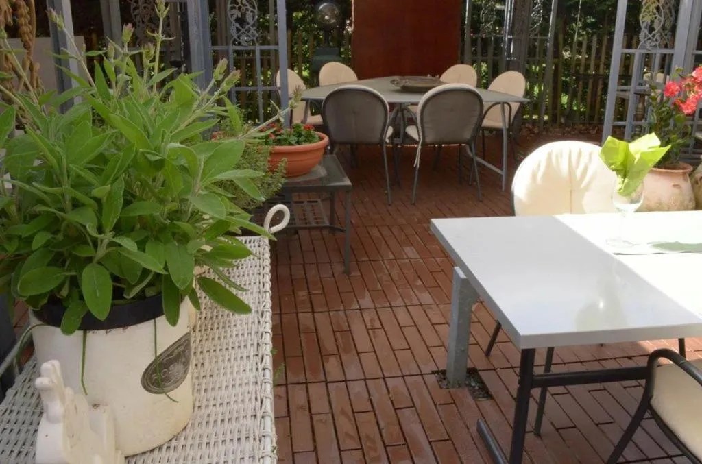 Balcony/Terrace in Hotel Restaurant Kutchi