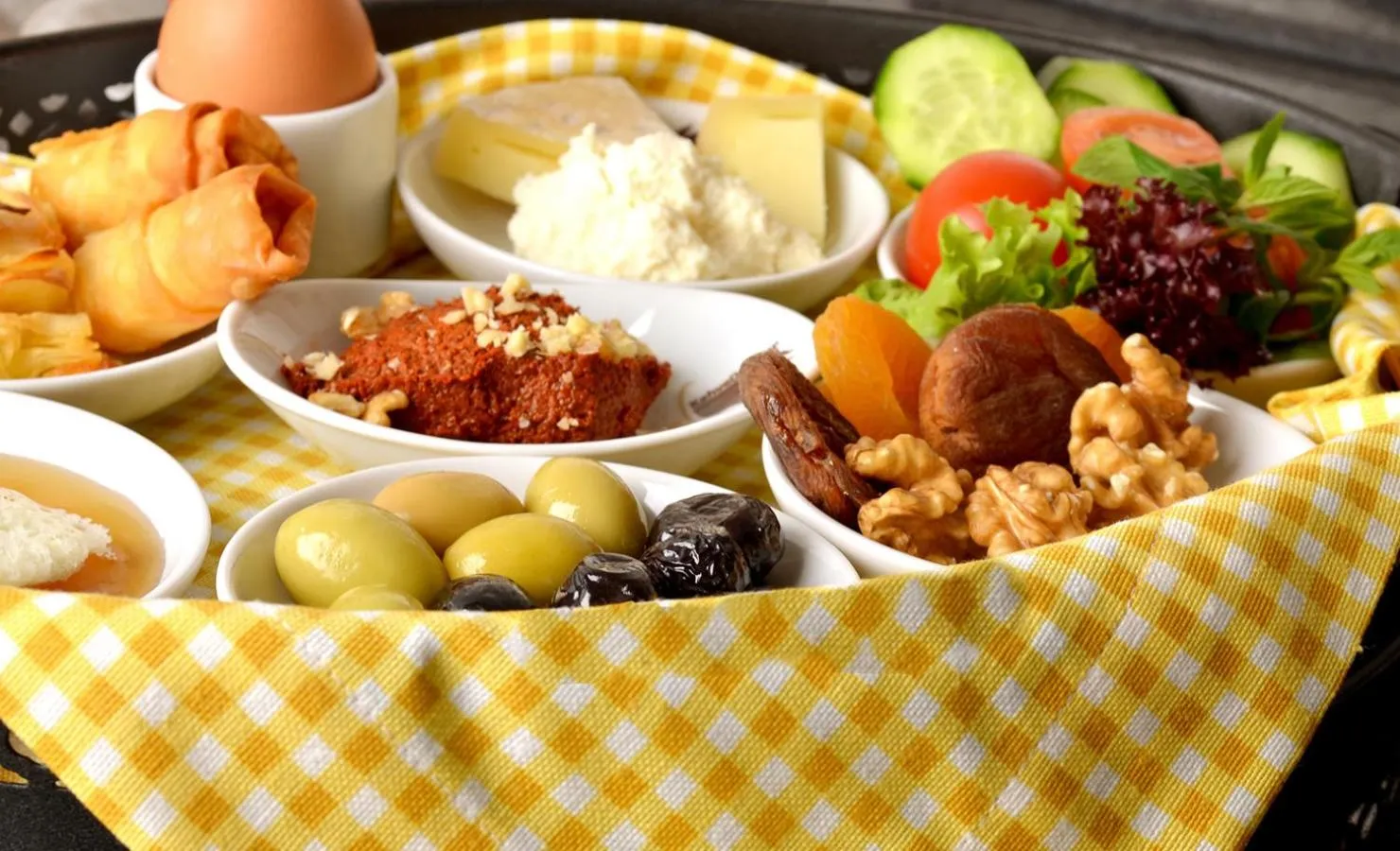 Breakfast in KARAMANS SİRKECİ SUİTES HOTEL