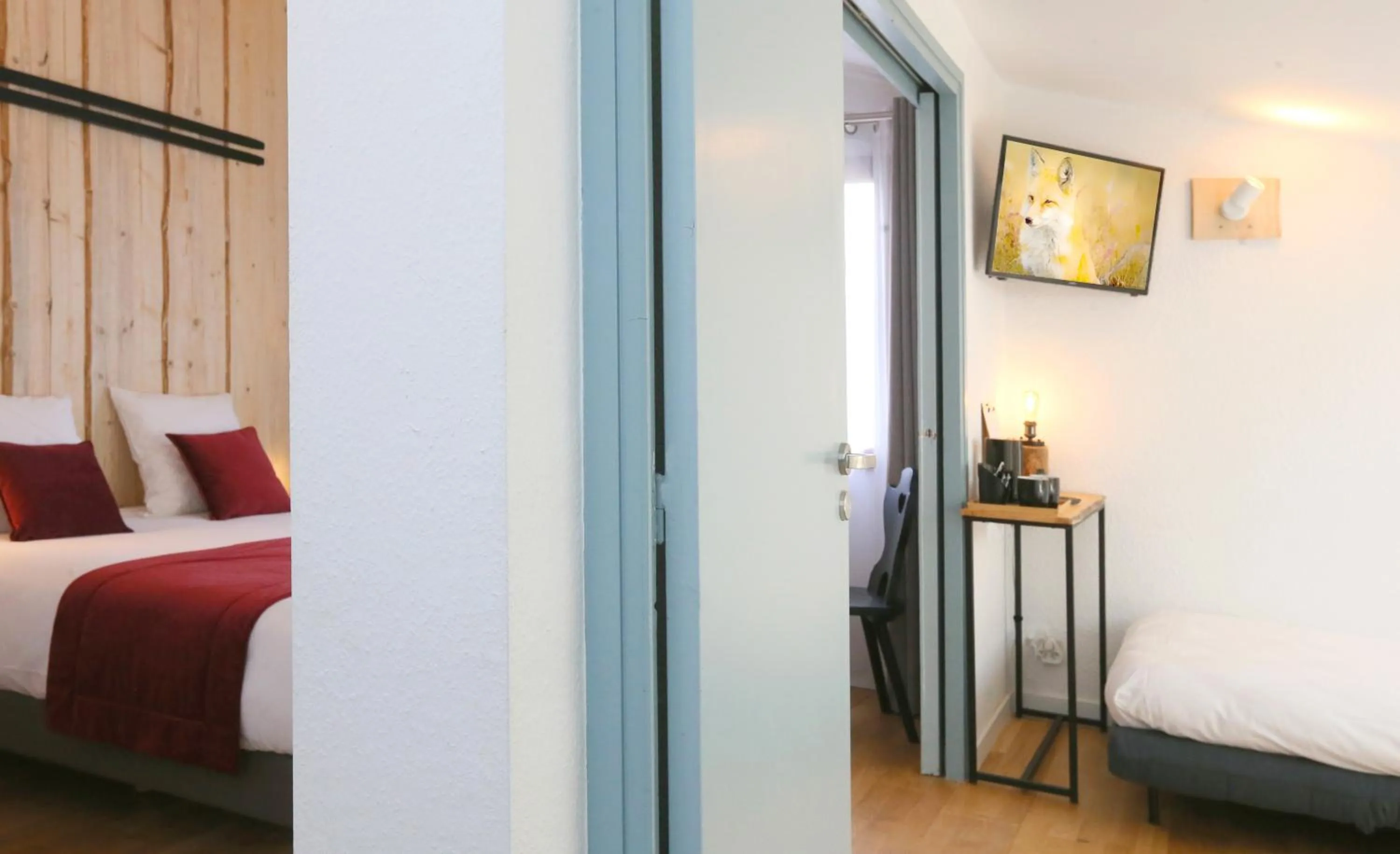 Bed in Hôtel Restaurant La Buffe