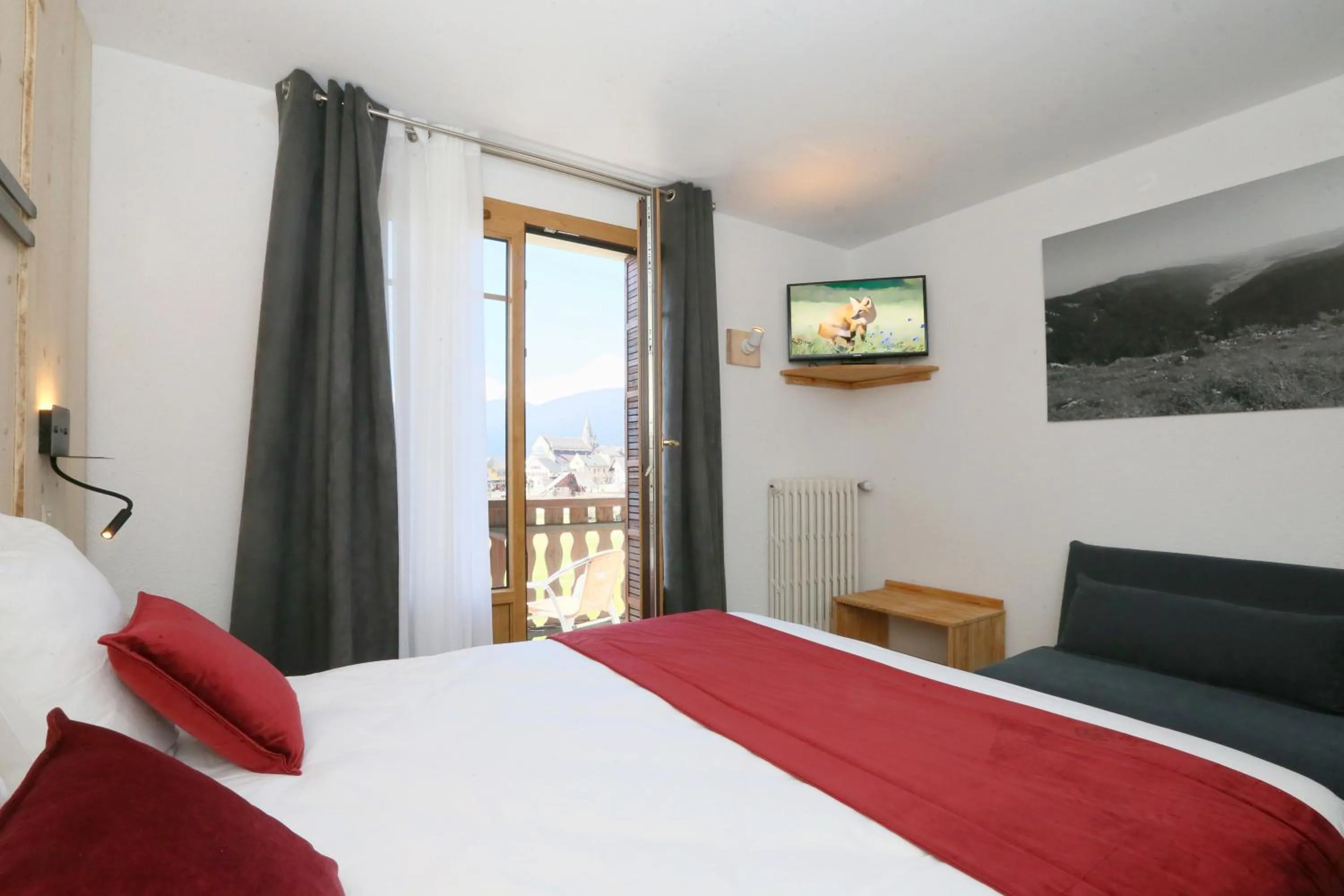 Bed in Hôtel Restaurant La Buffe