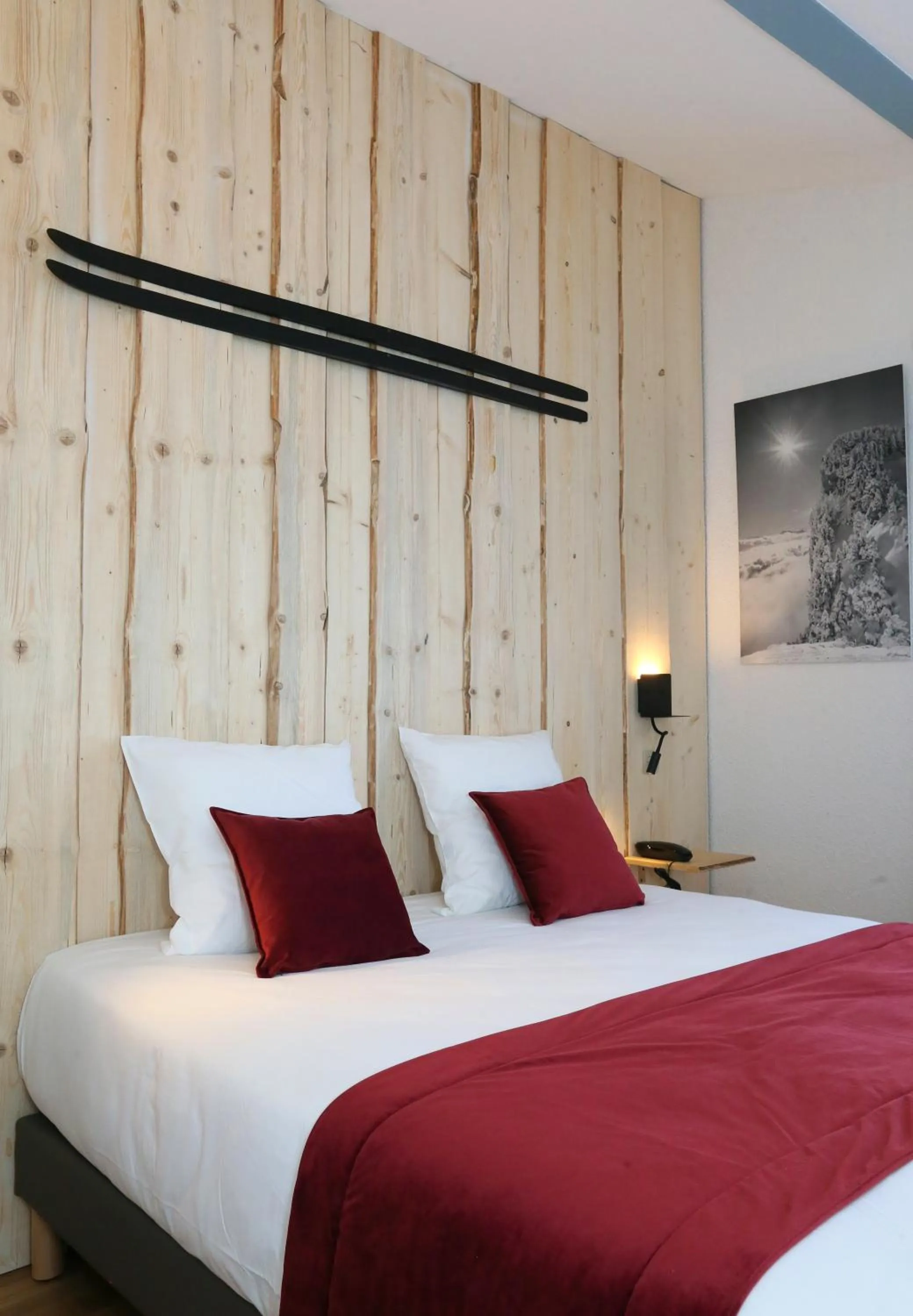 Bed in Hôtel Restaurant La Buffe