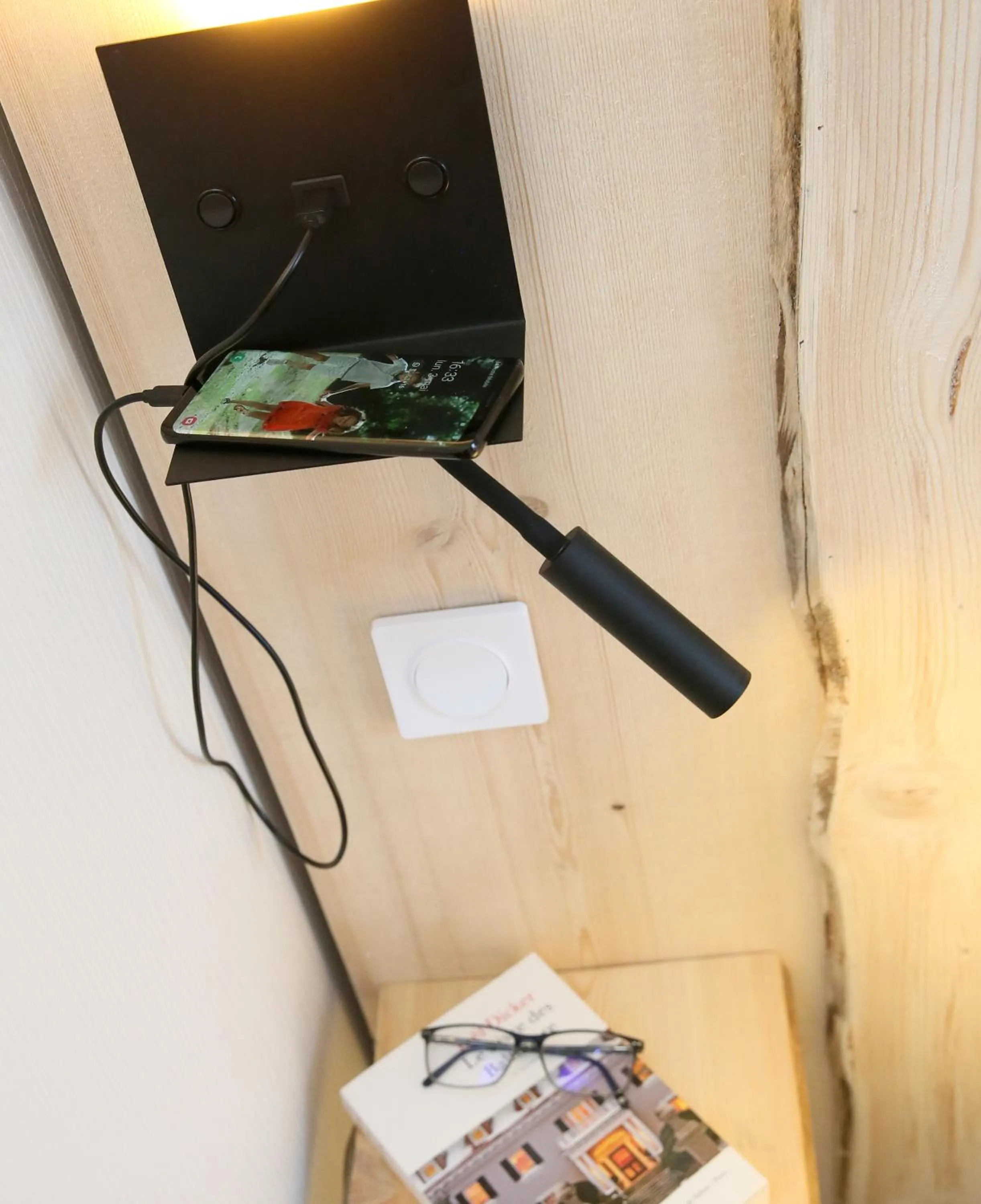 Decorative detail in Hôtel Restaurant La Buffe