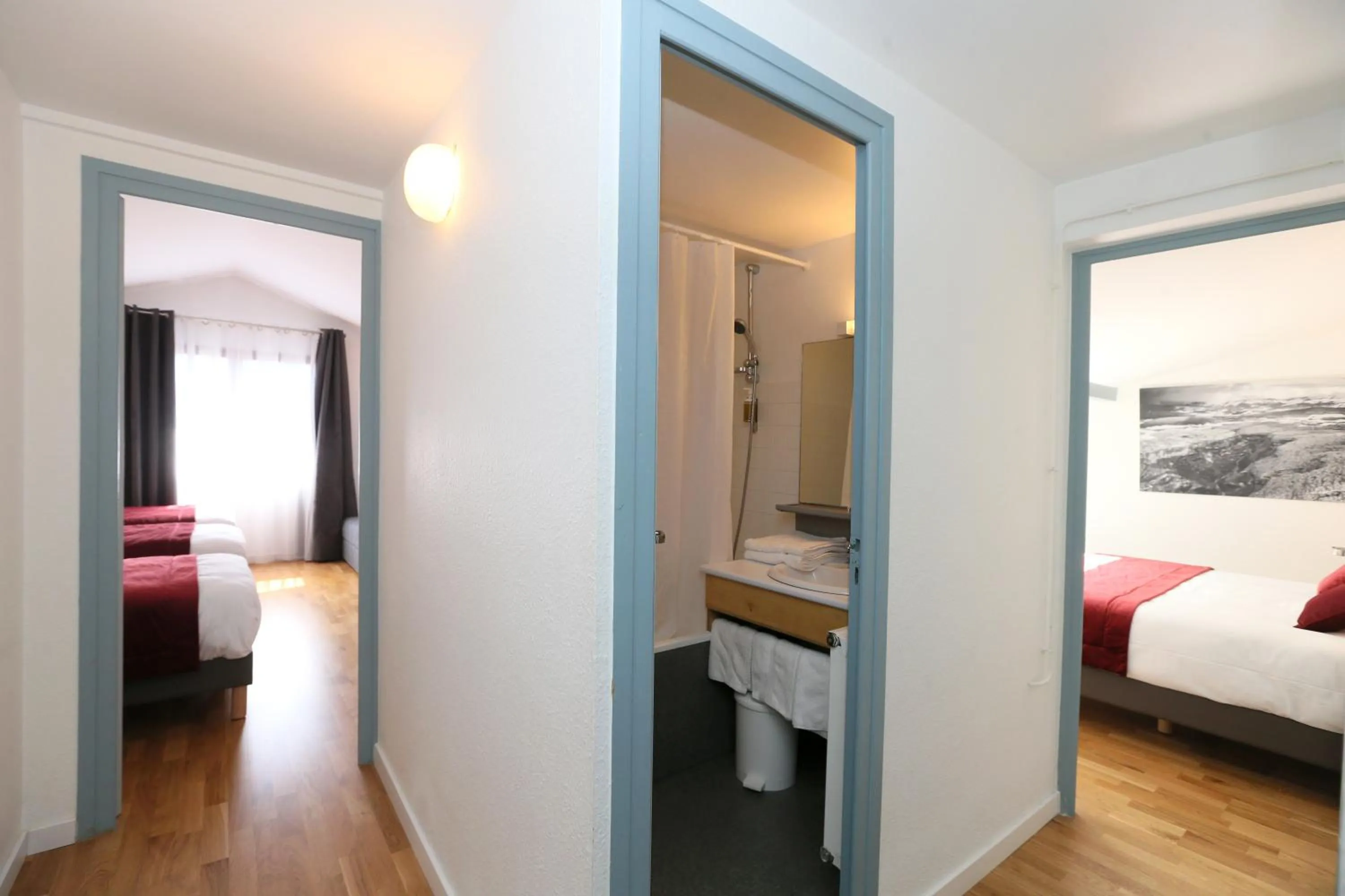 Bed in Hôtel Restaurant La Buffe