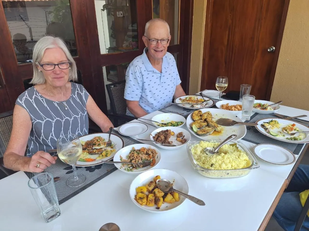 Restaurant/places to eat in Suriya Arana