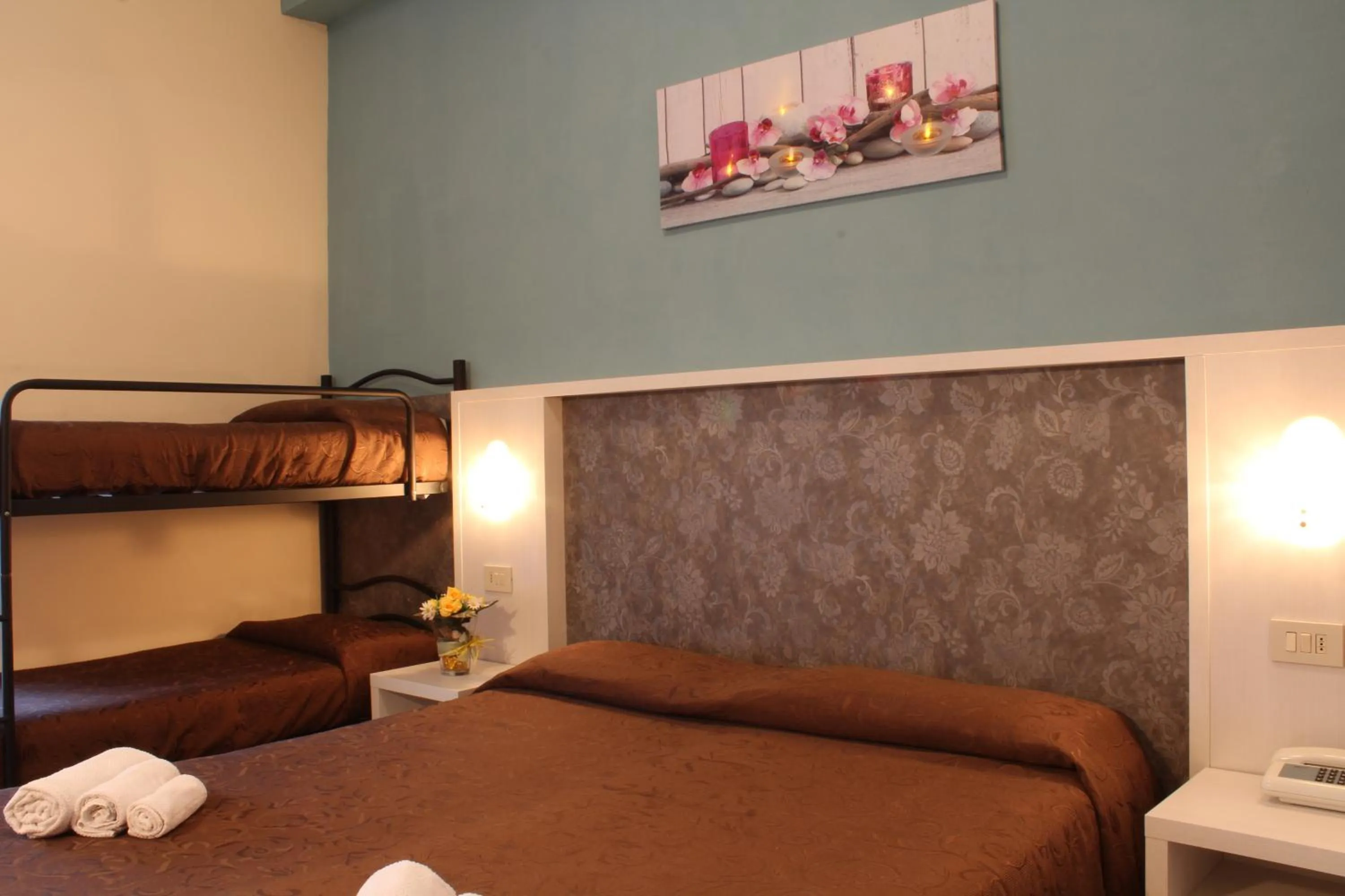 Bedroom, Bed in Hotel Senyor