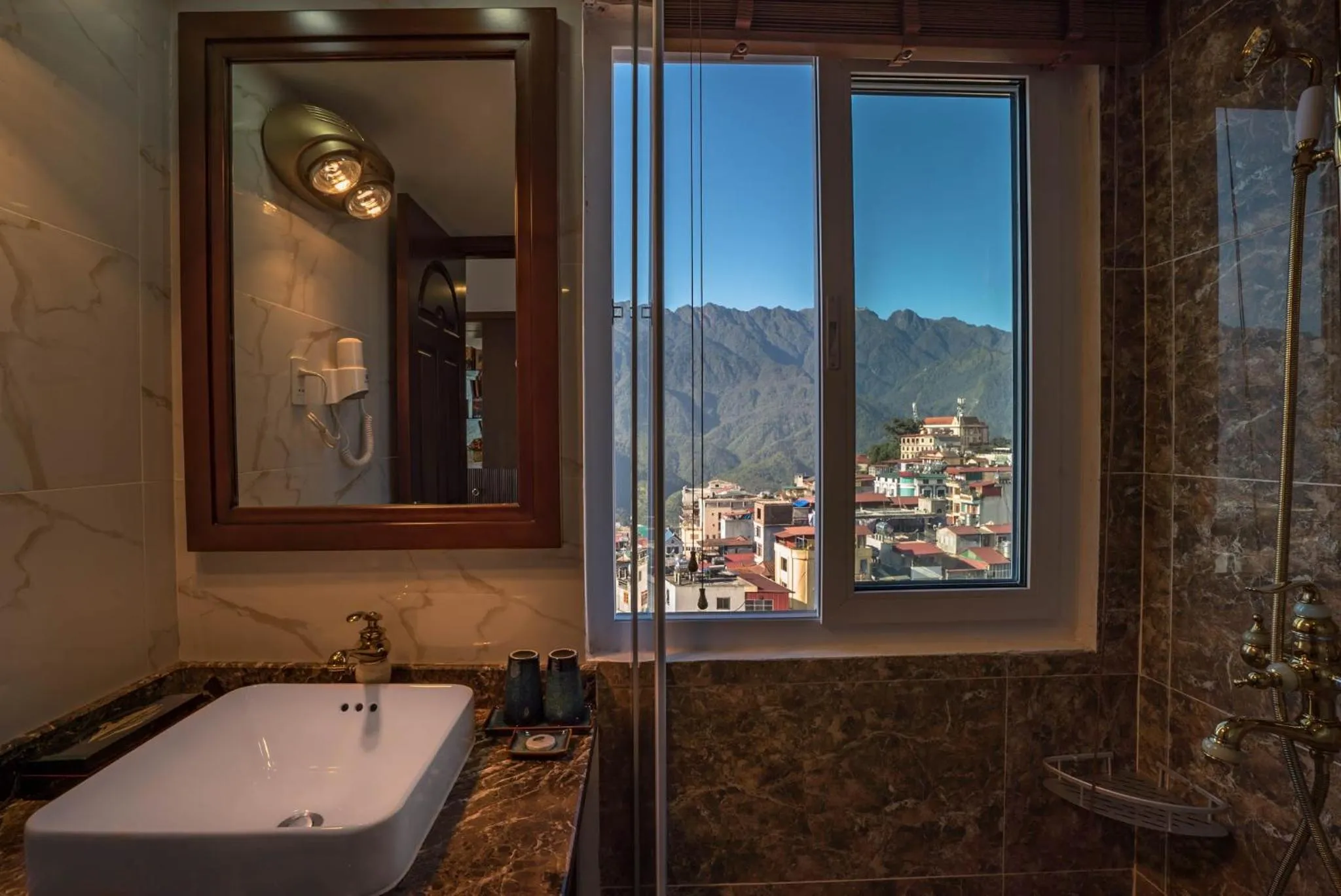 Bathroom in Sapa Horizon Hotel