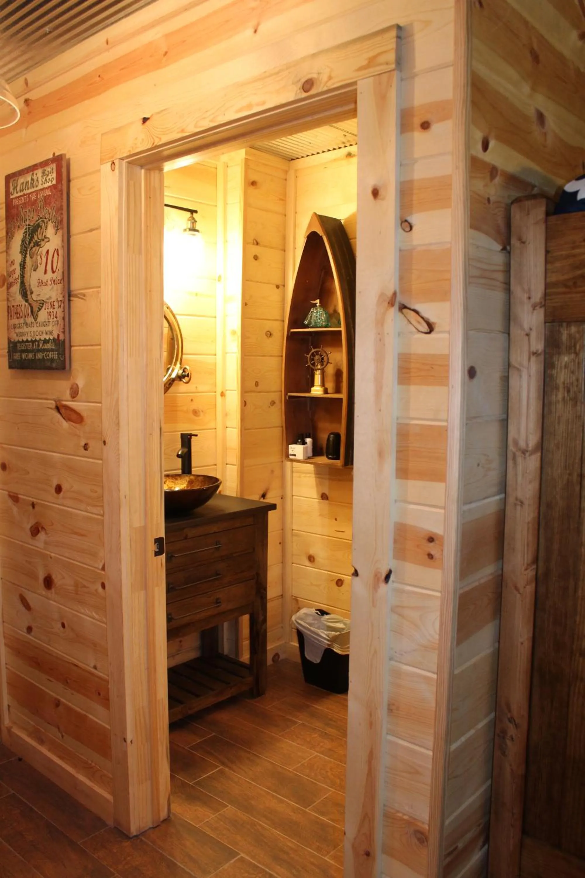 Samantha's Timber Inn