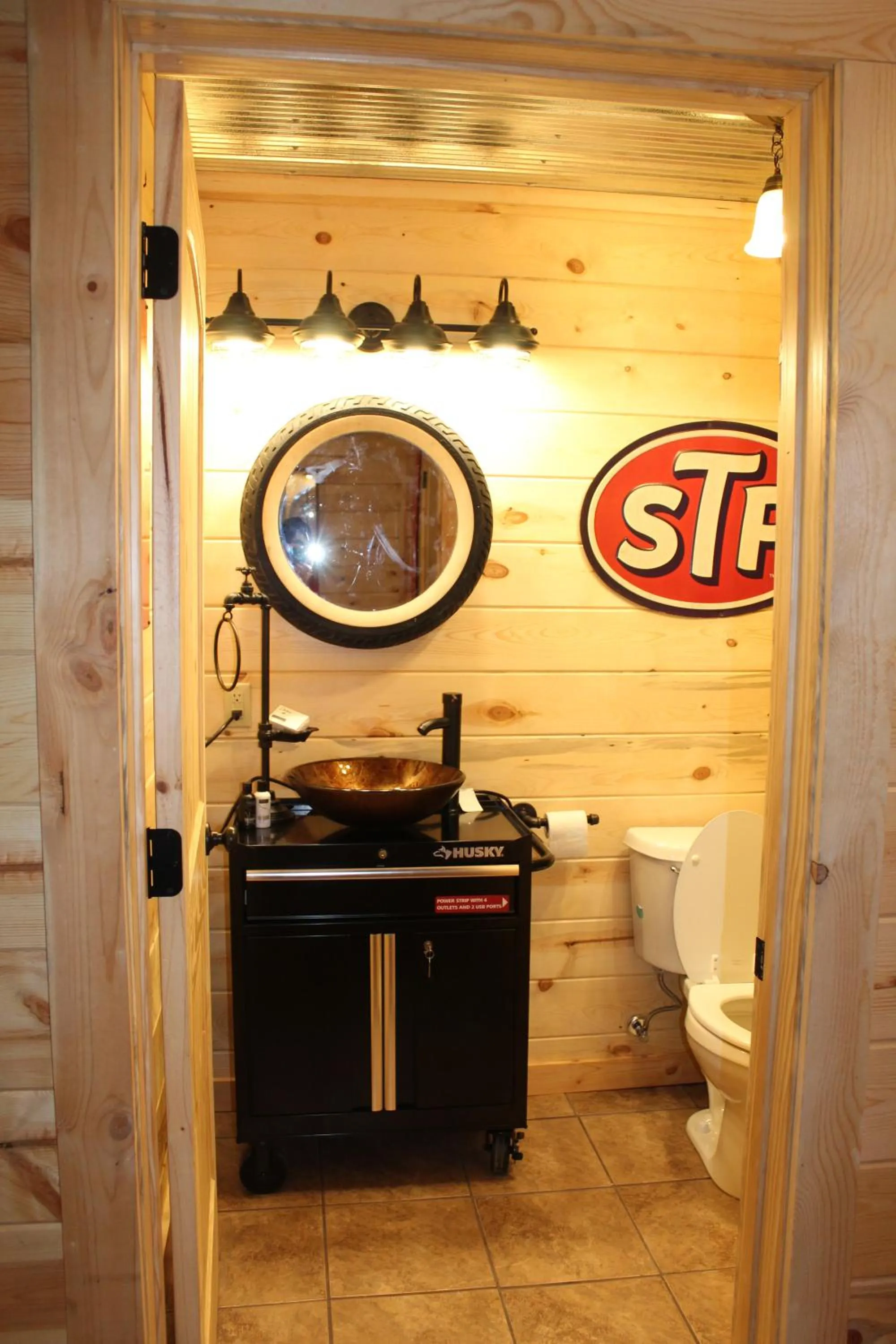 Samantha's Timber Inn