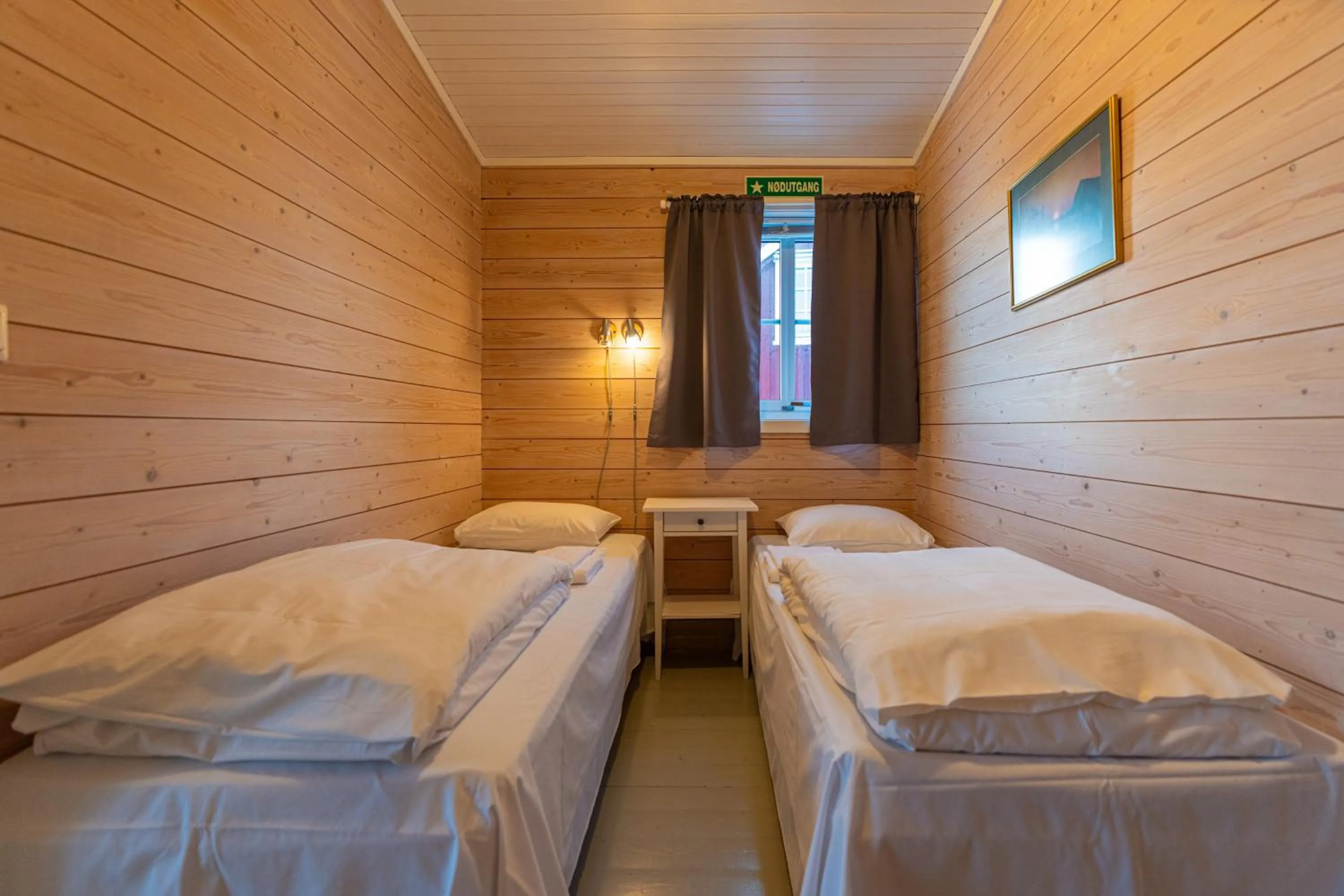 Bedroom, Bed in Henningsvær Rorbuer