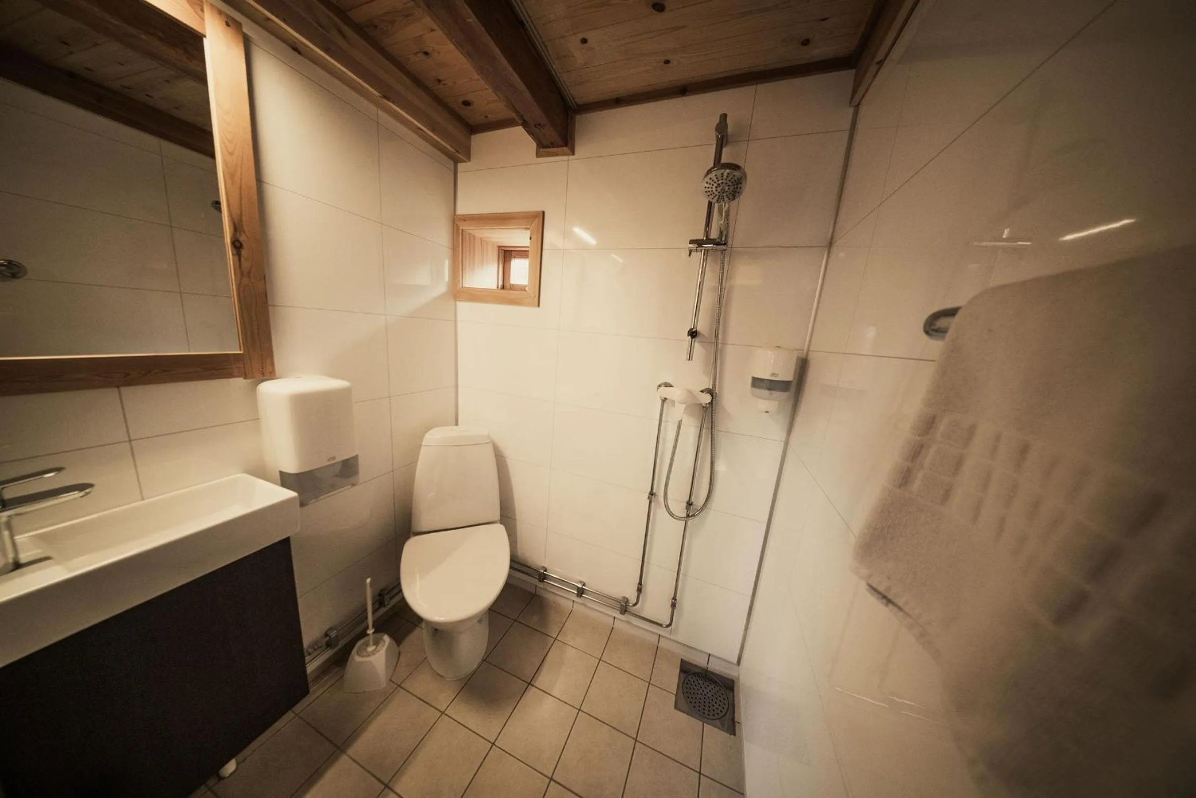 Bathroom in Henningsvær Rorbuer