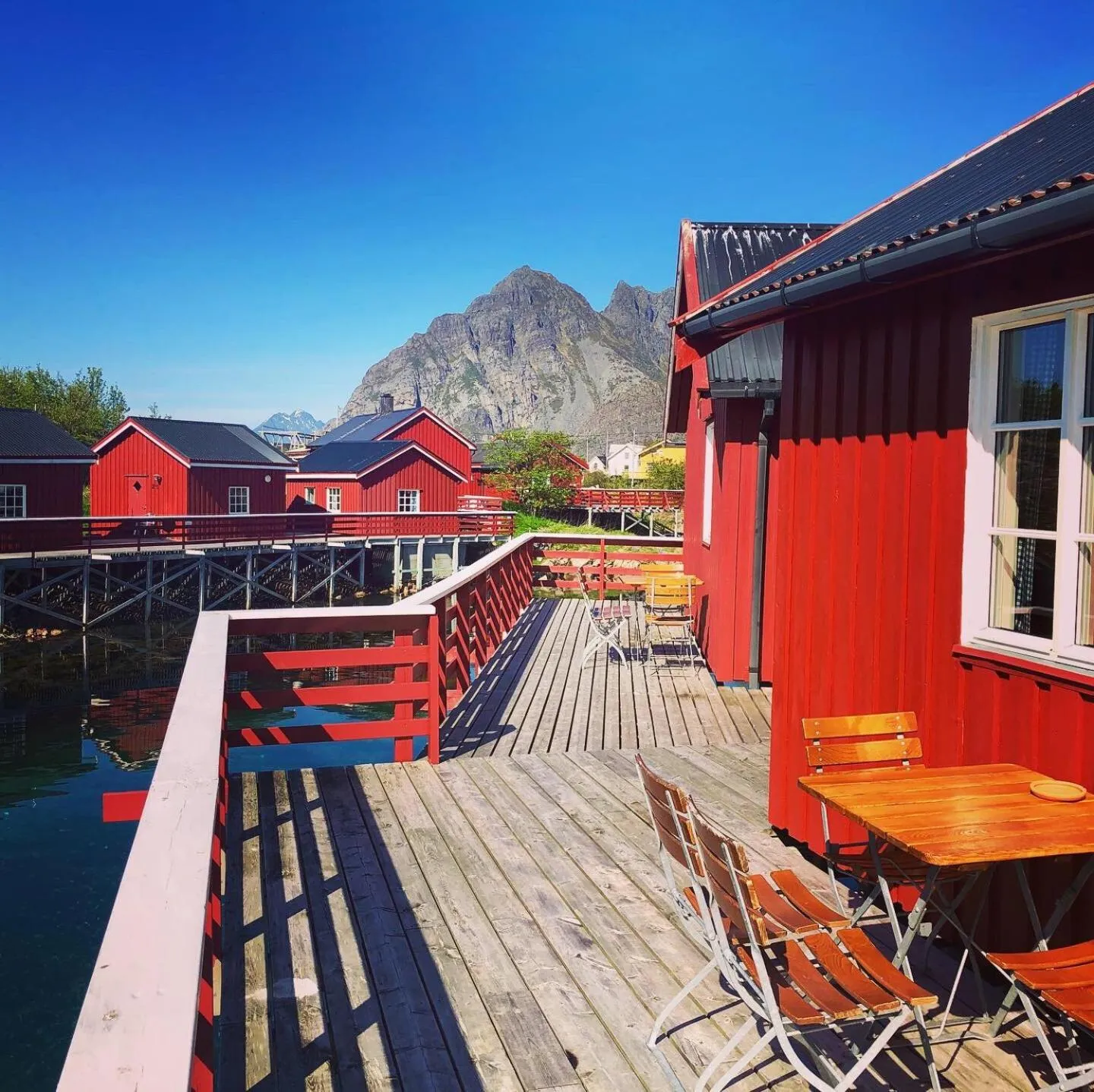 Property building in Henningsvær Rorbuer