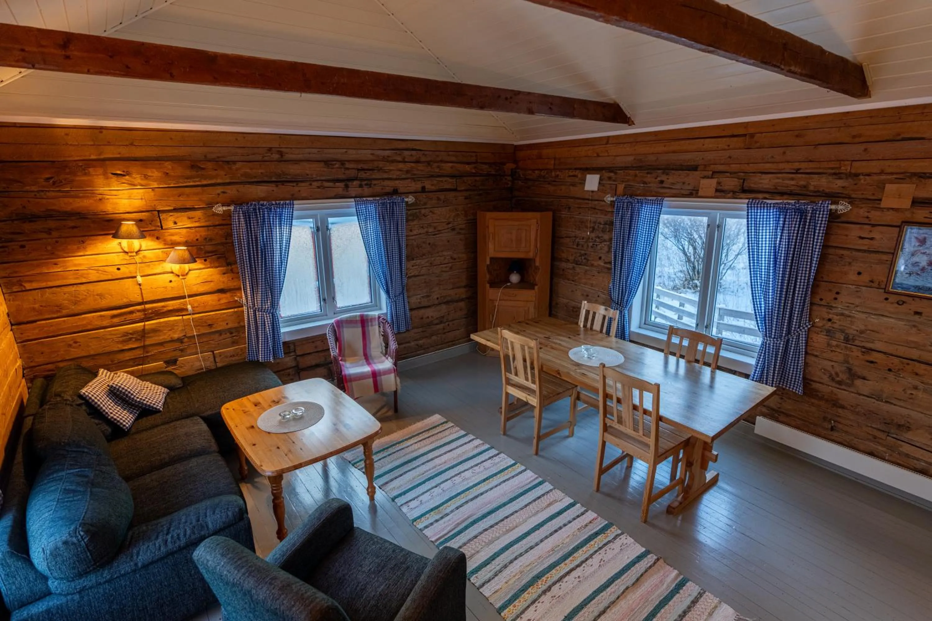 Seating area in Henningsvær Rorbuer