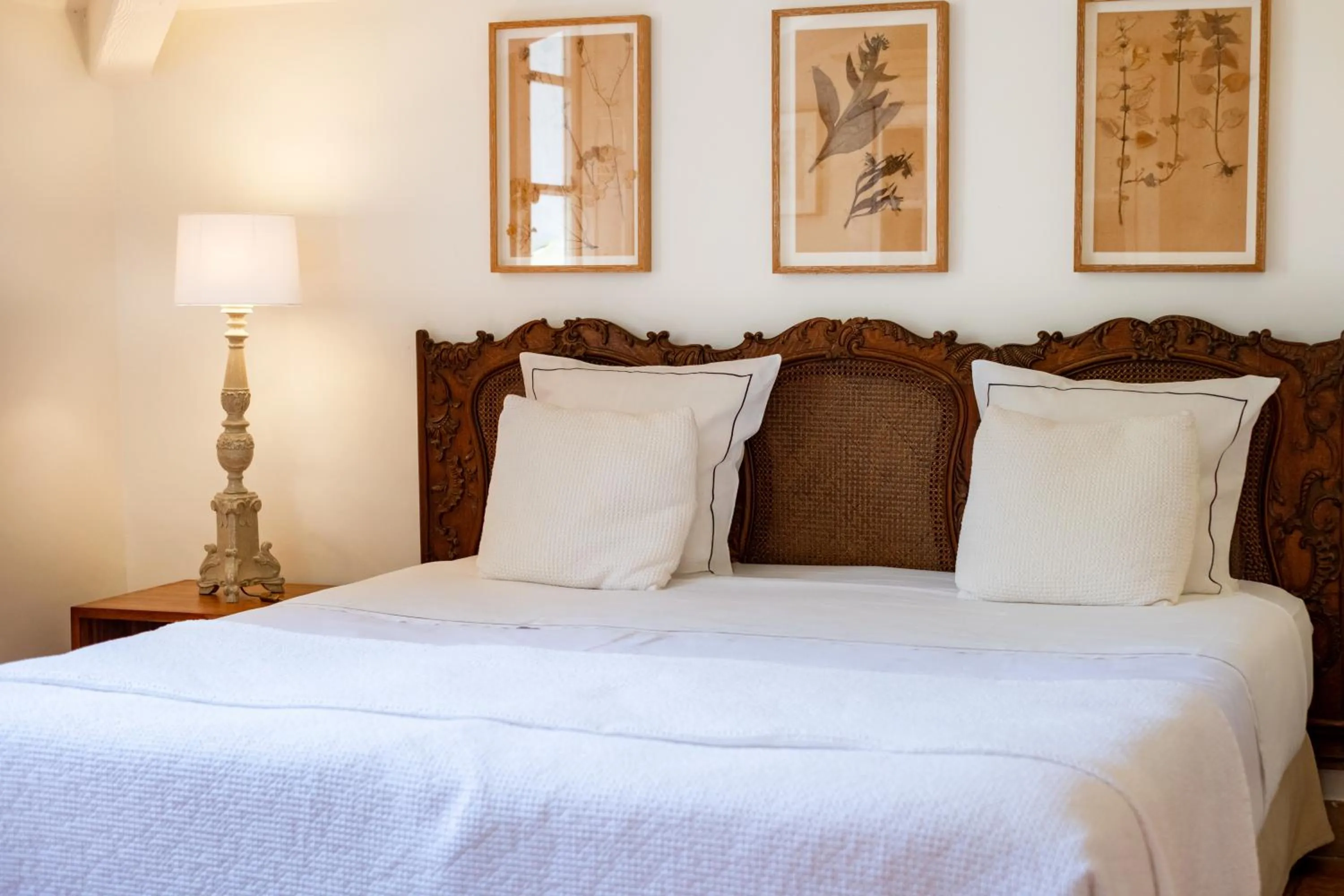 Bedroom, Bed in Auberge Ostapé