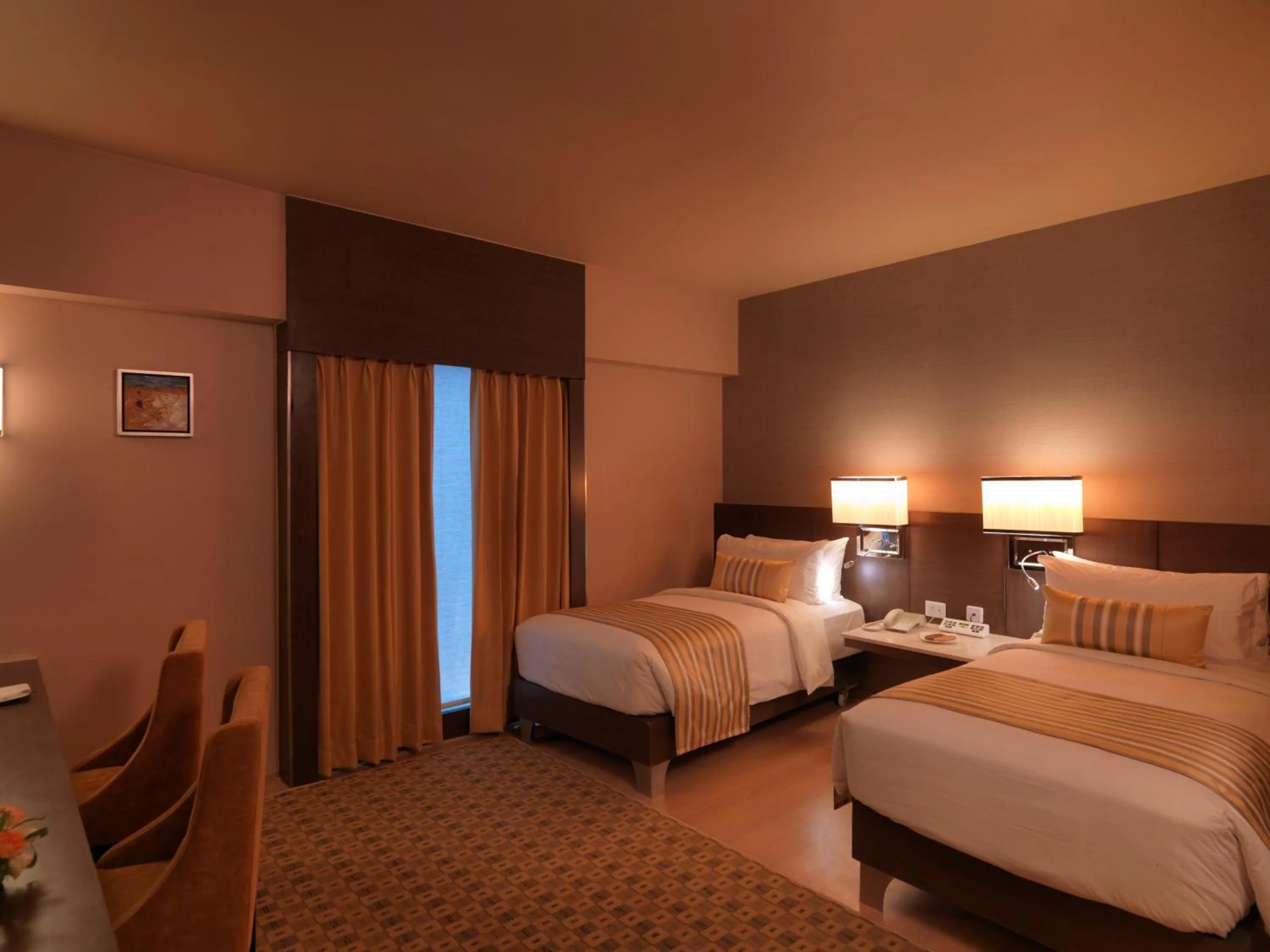 Photo of the whole room, Bed in The Quorum