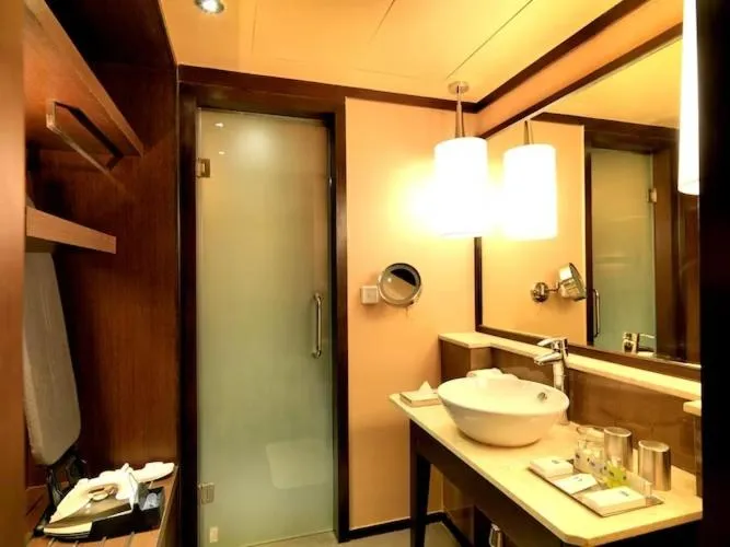 Bathroom in The Quorum