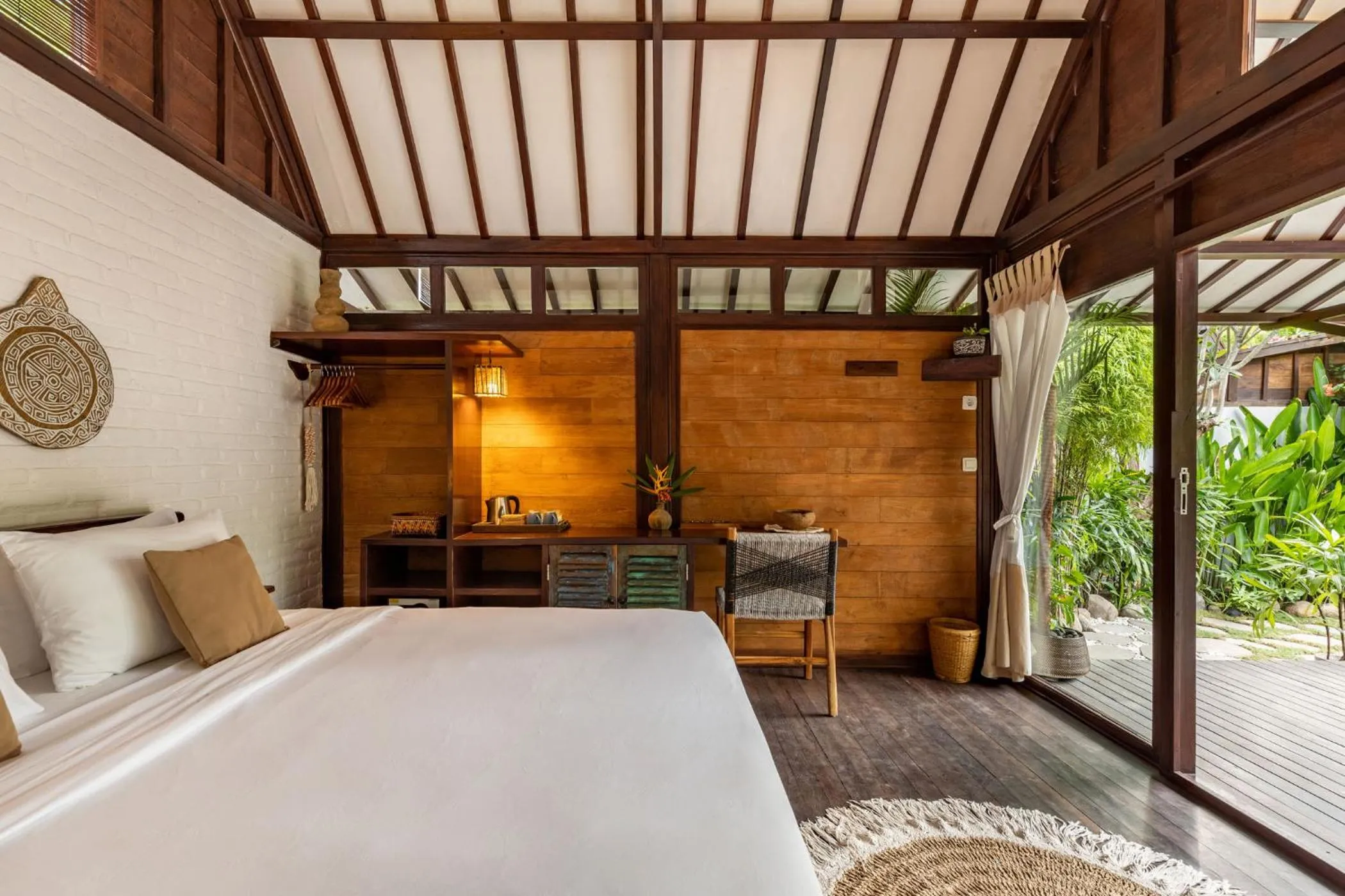 Bed in Rimba Villas Gili Air