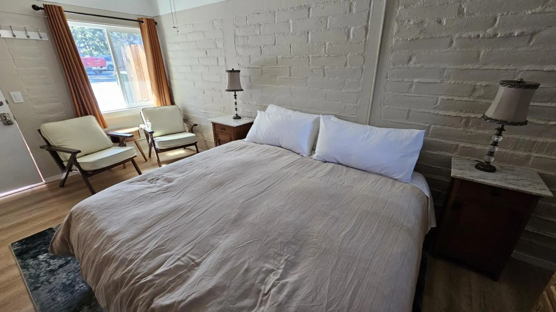 View (from property/room), Bed in Little European Lodge