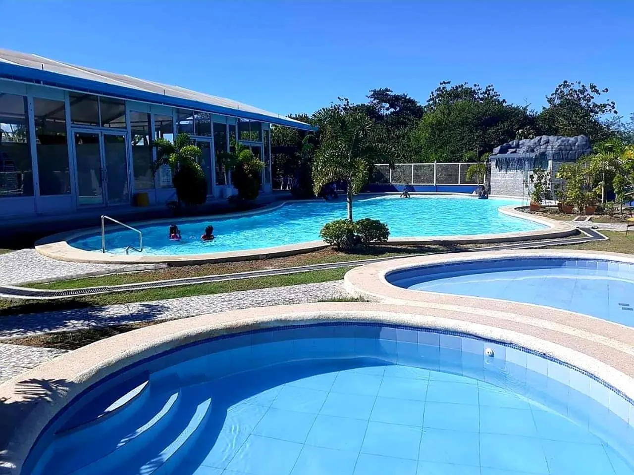Swimming pool in BigBlue Waters Resort