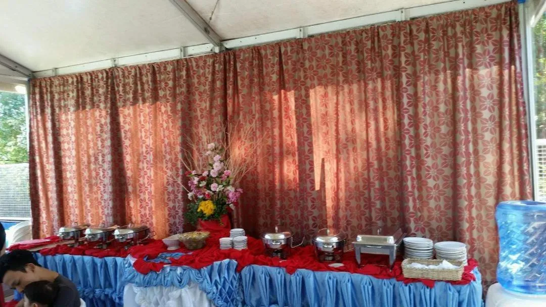 Food and drinks in BigBlue Waters Resort