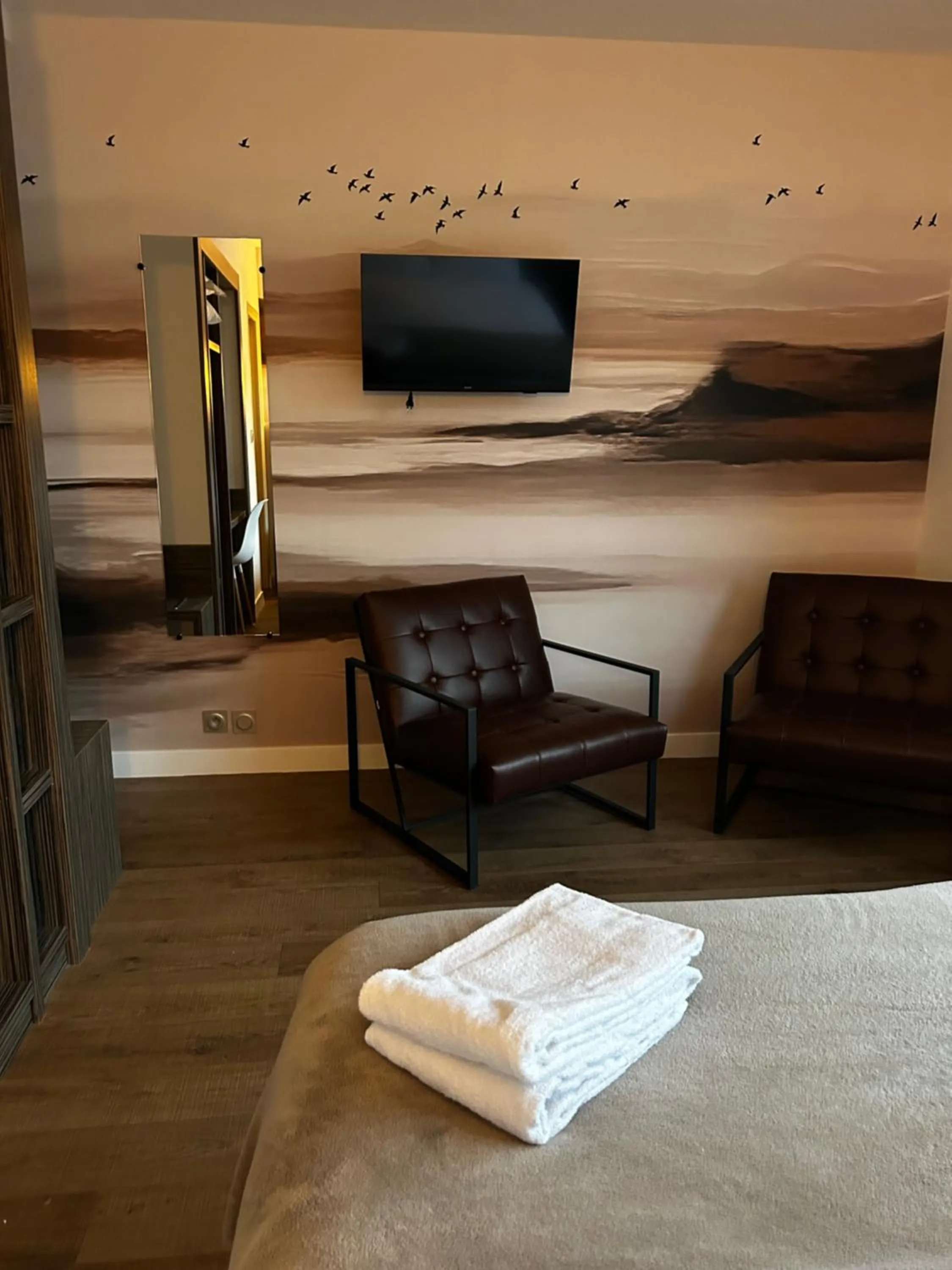 Photo of the whole room, Bed in Hotel Eden