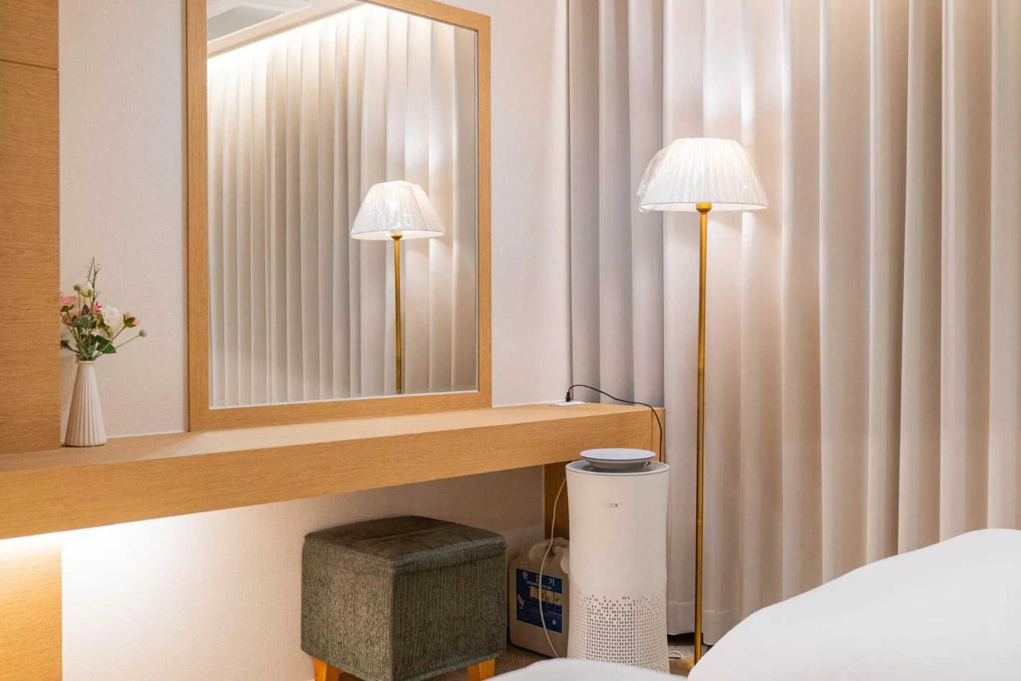 Bed in Benikea Hotel Bizinn