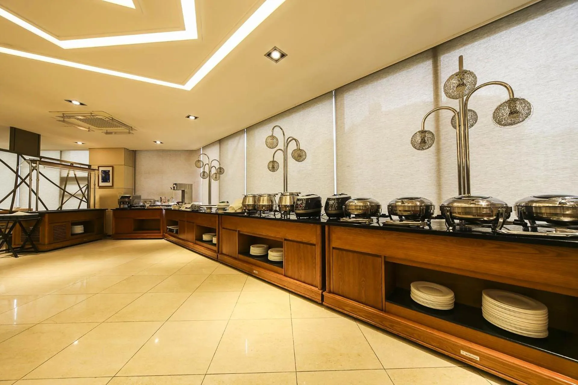 Breakfast in Benikea Hotel Bizinn