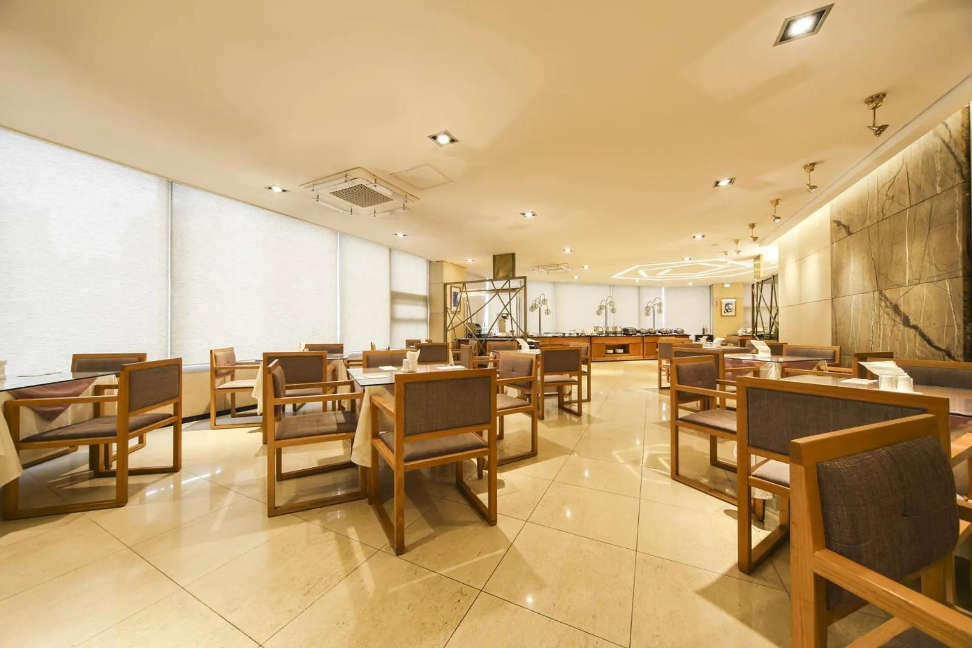 Breakfast in Benikea Hotel Bizinn