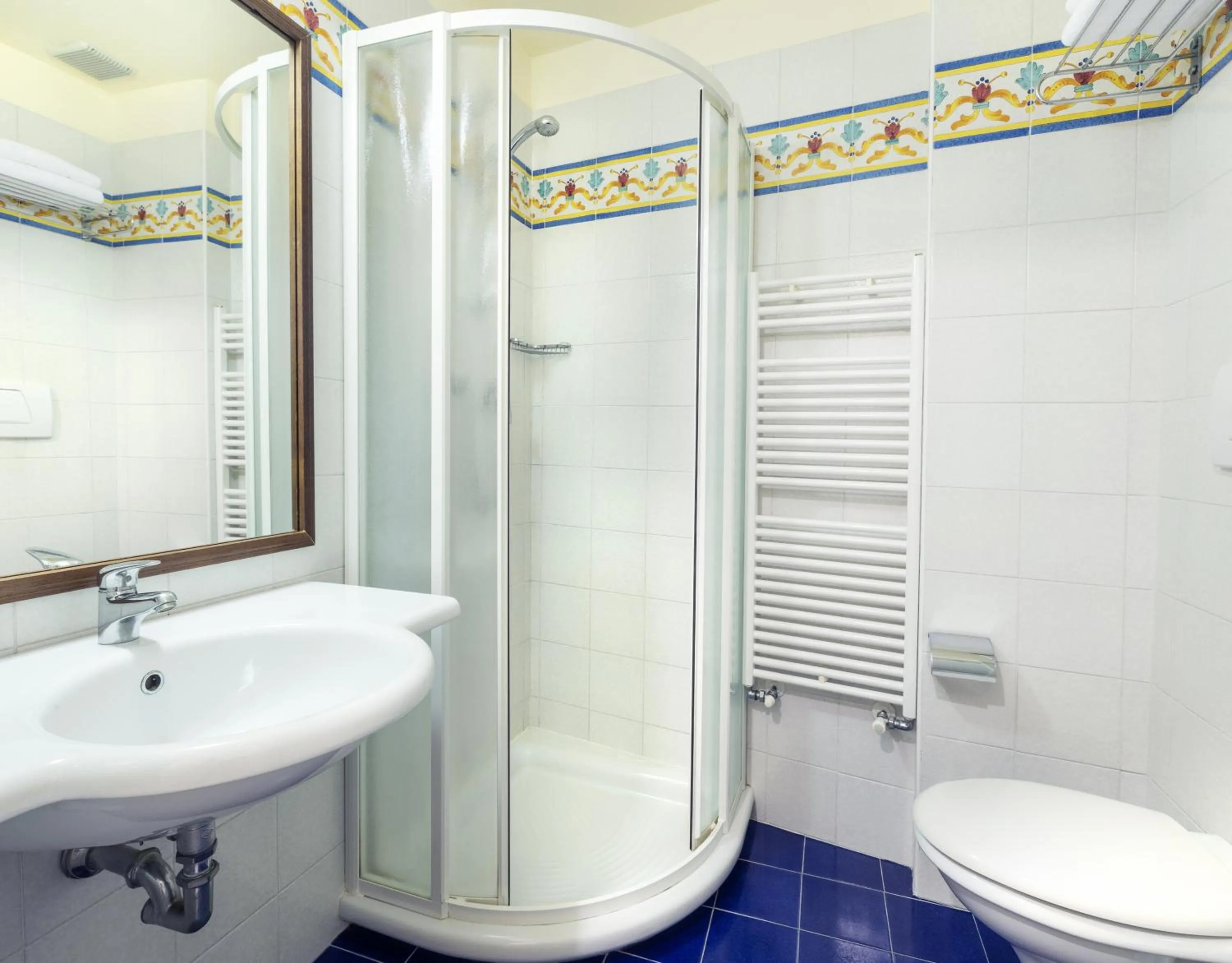 Shower in Hotel Bellevue Beach - sul mare