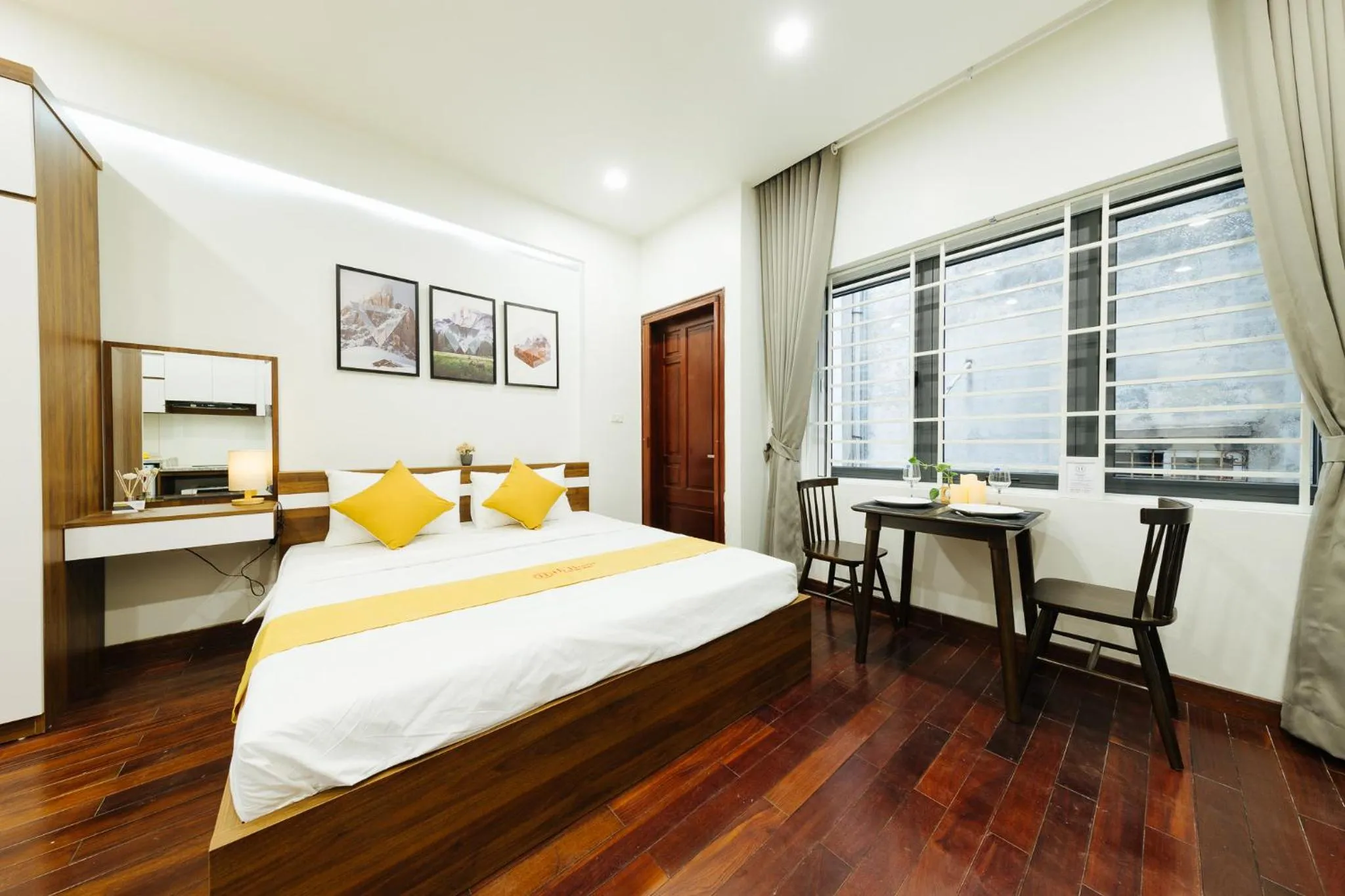 Photo of the whole room, Bed in Hi Home Residences Ba Dinh