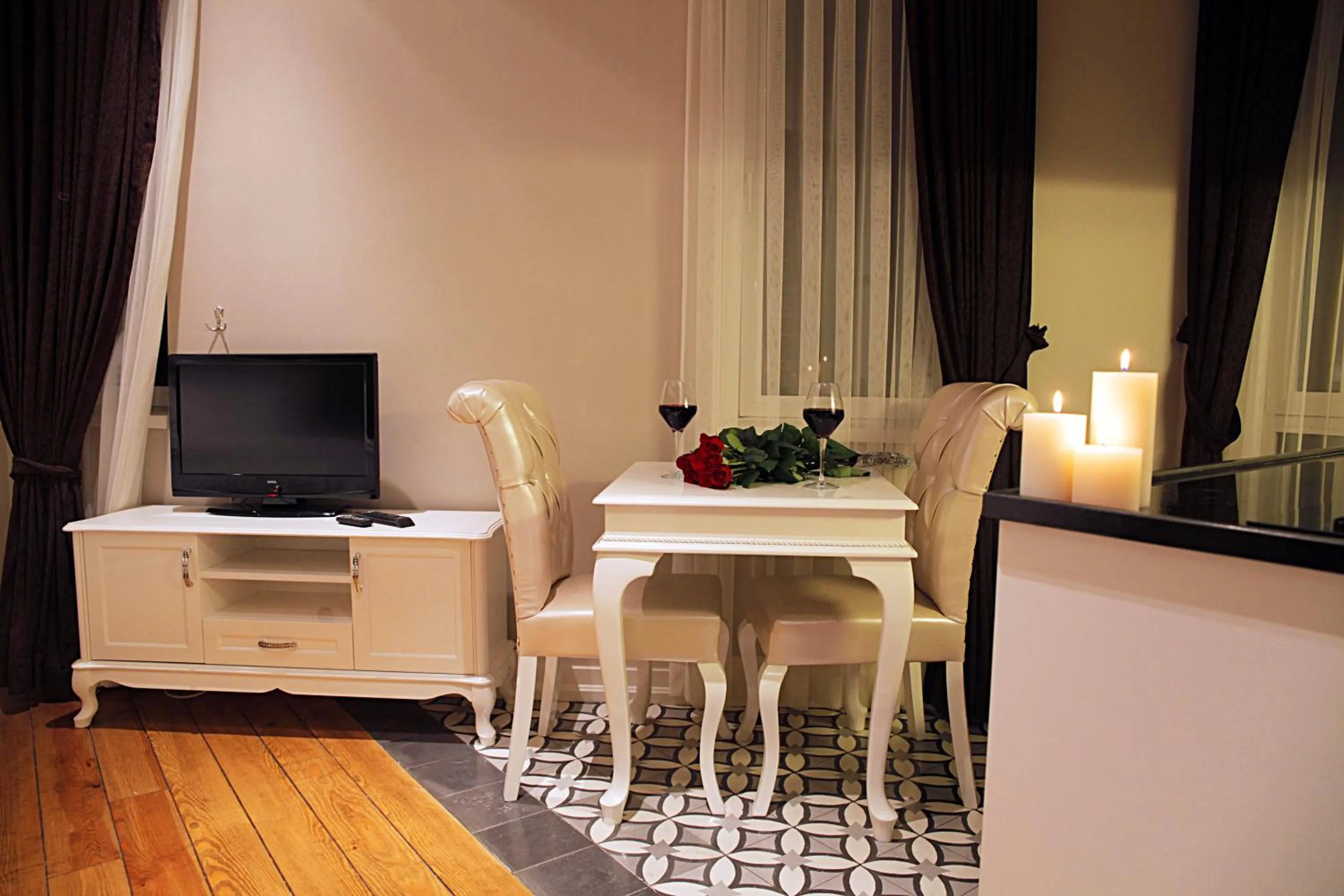 TV and multimedia in Frida Suites