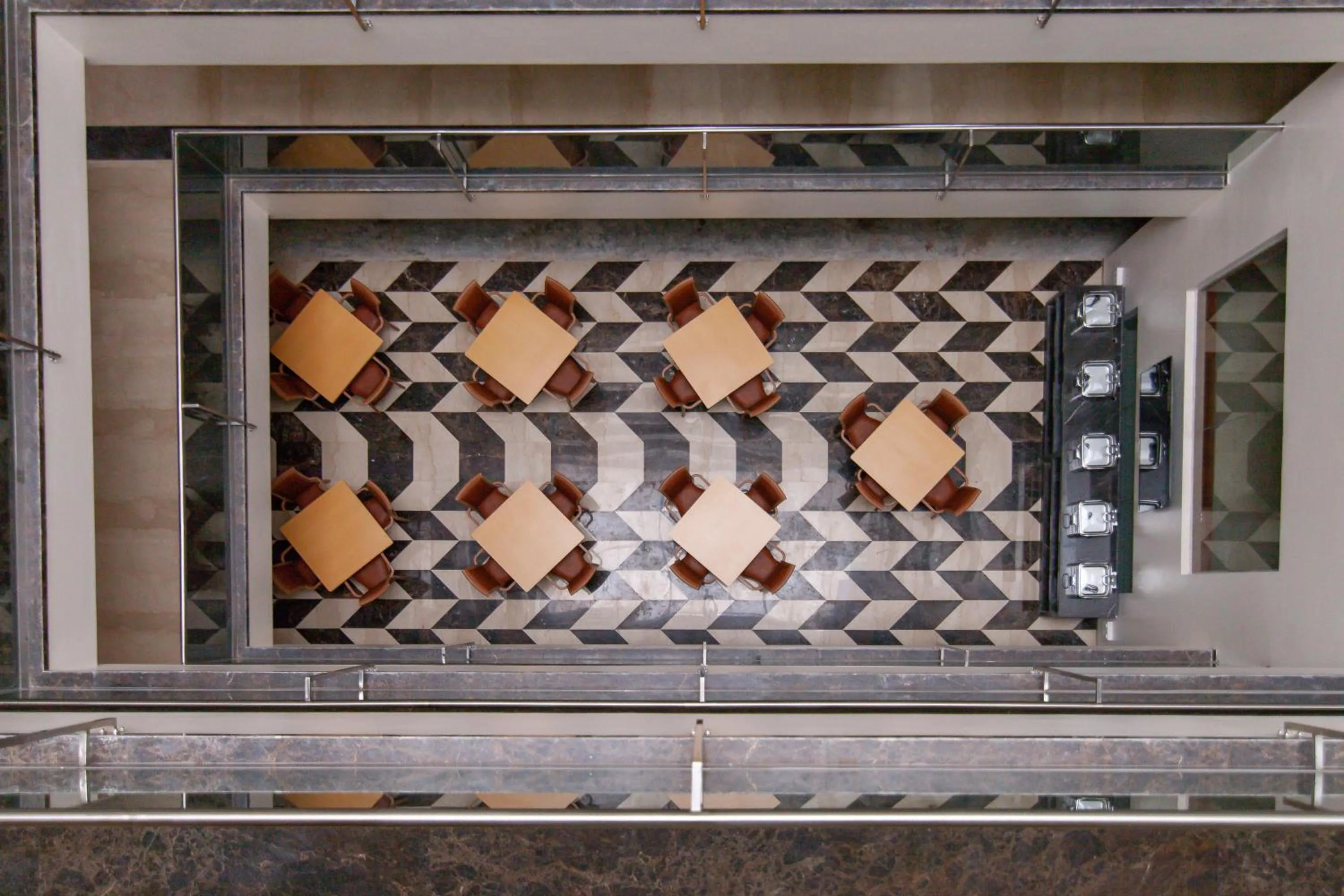 Restaurant/places to eat in Zion - A Luxurious Hotel