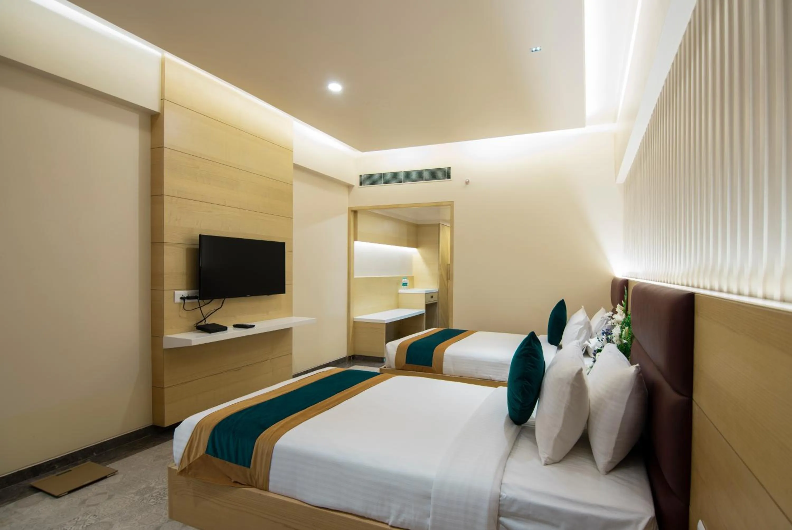 TV and multimedia, Bed in Zion - A Luxurious Hotel