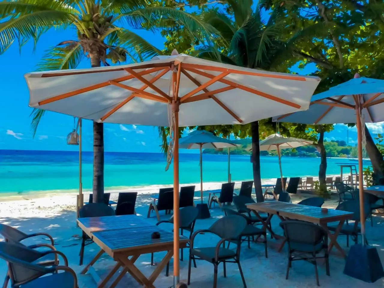 Restaurant/places to eat in Ananya Lipe Resort