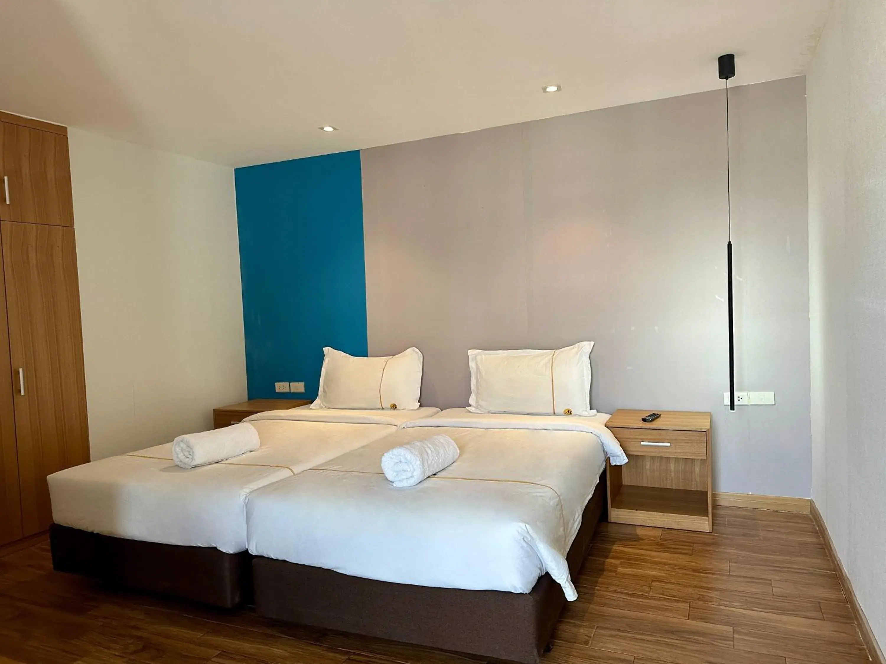 One-Bedroom Apartment in Pentafield City Residence One-Bedroom Apartment in Pentafield City Residence