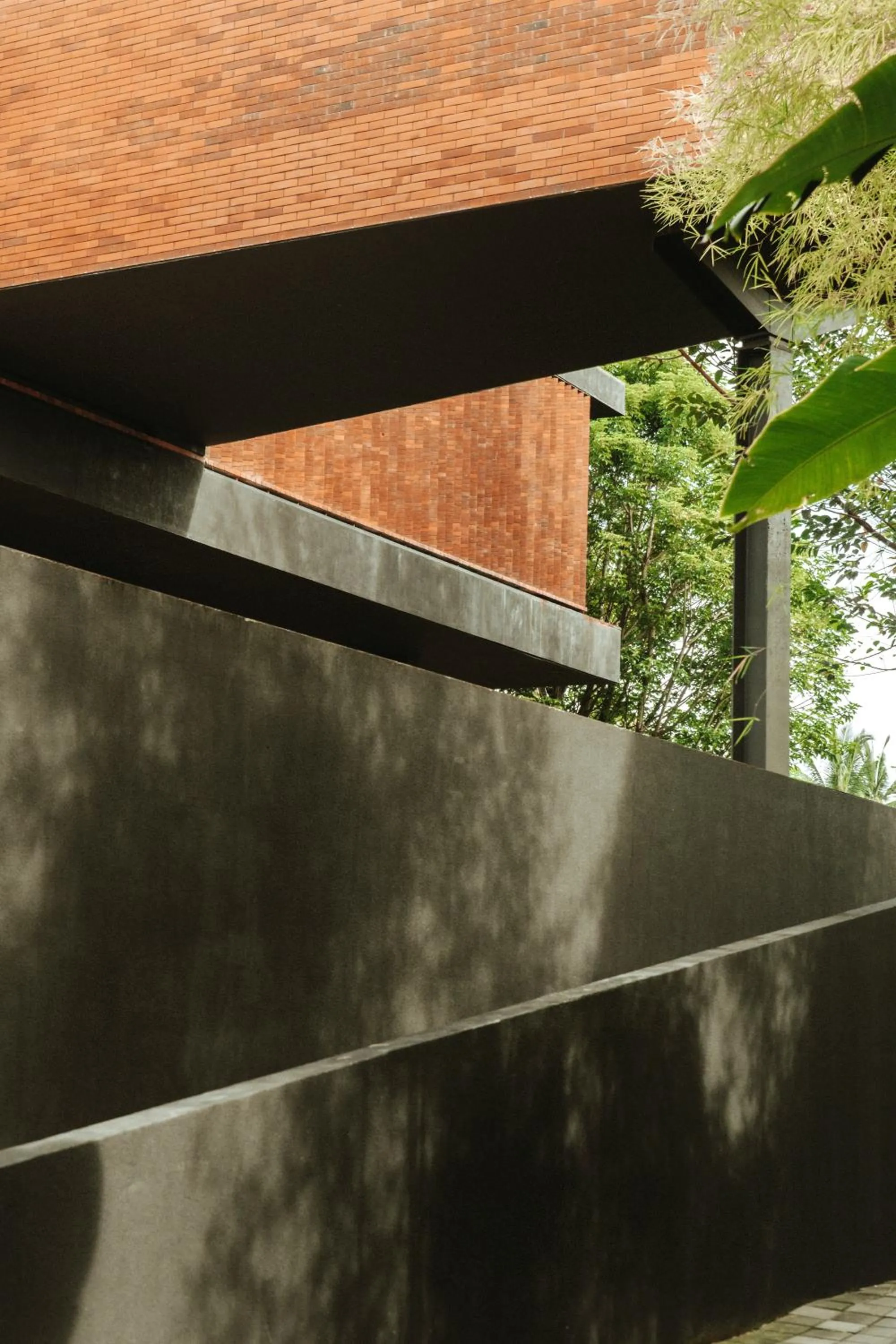 Property building in Titik Dua