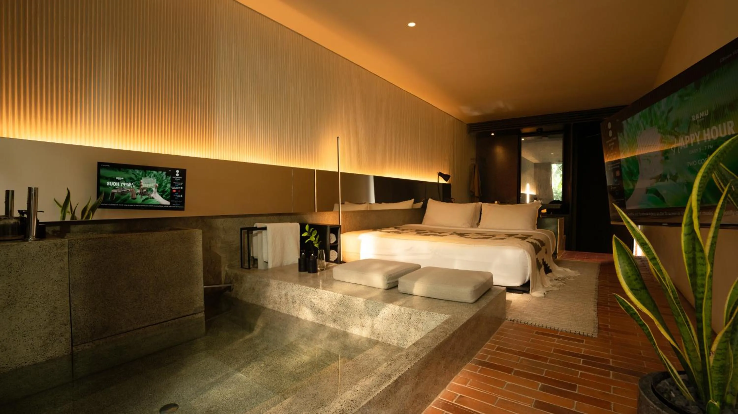 Shower, Bed in Titik Dua