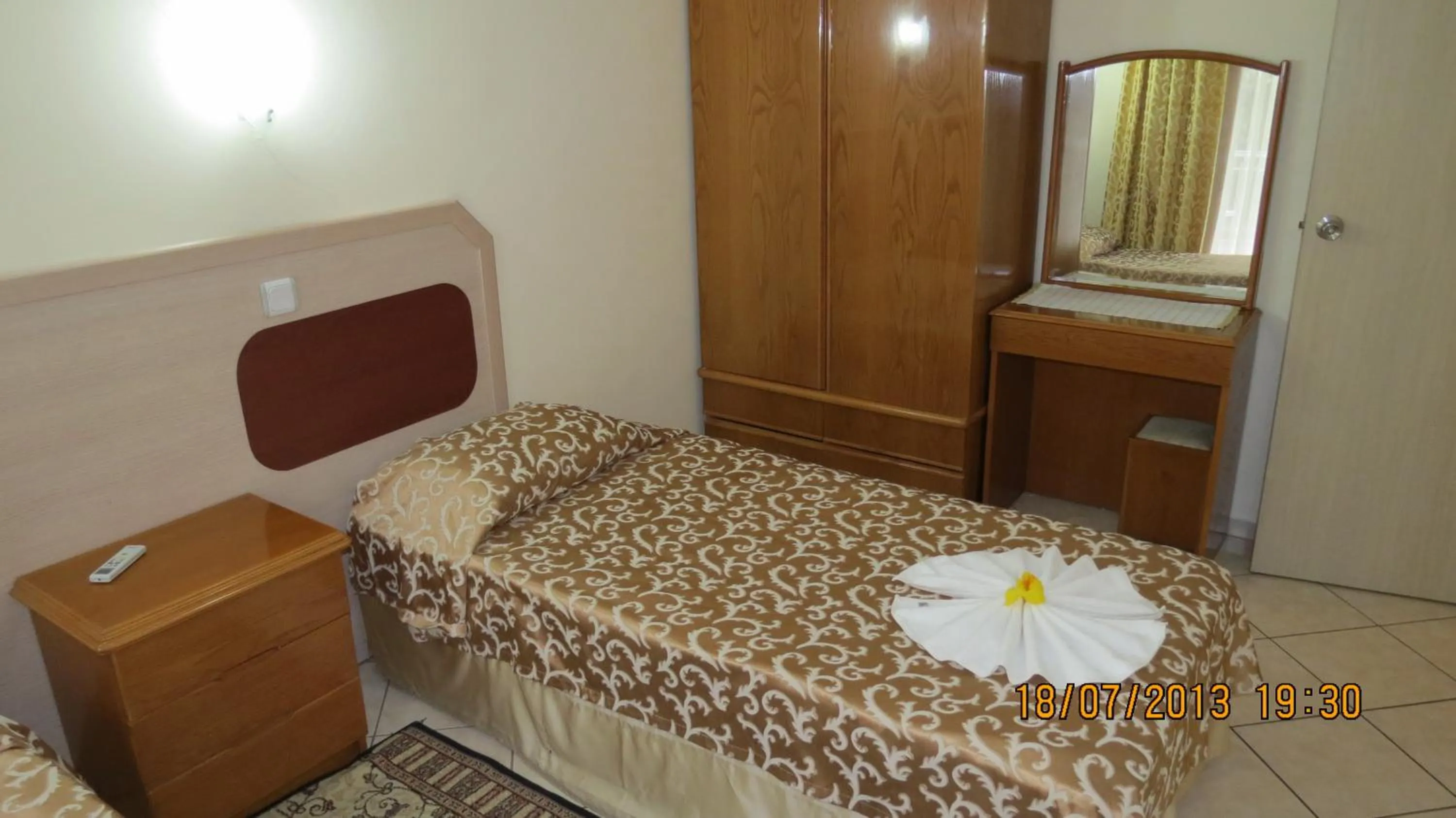 Bed in Arya Otel