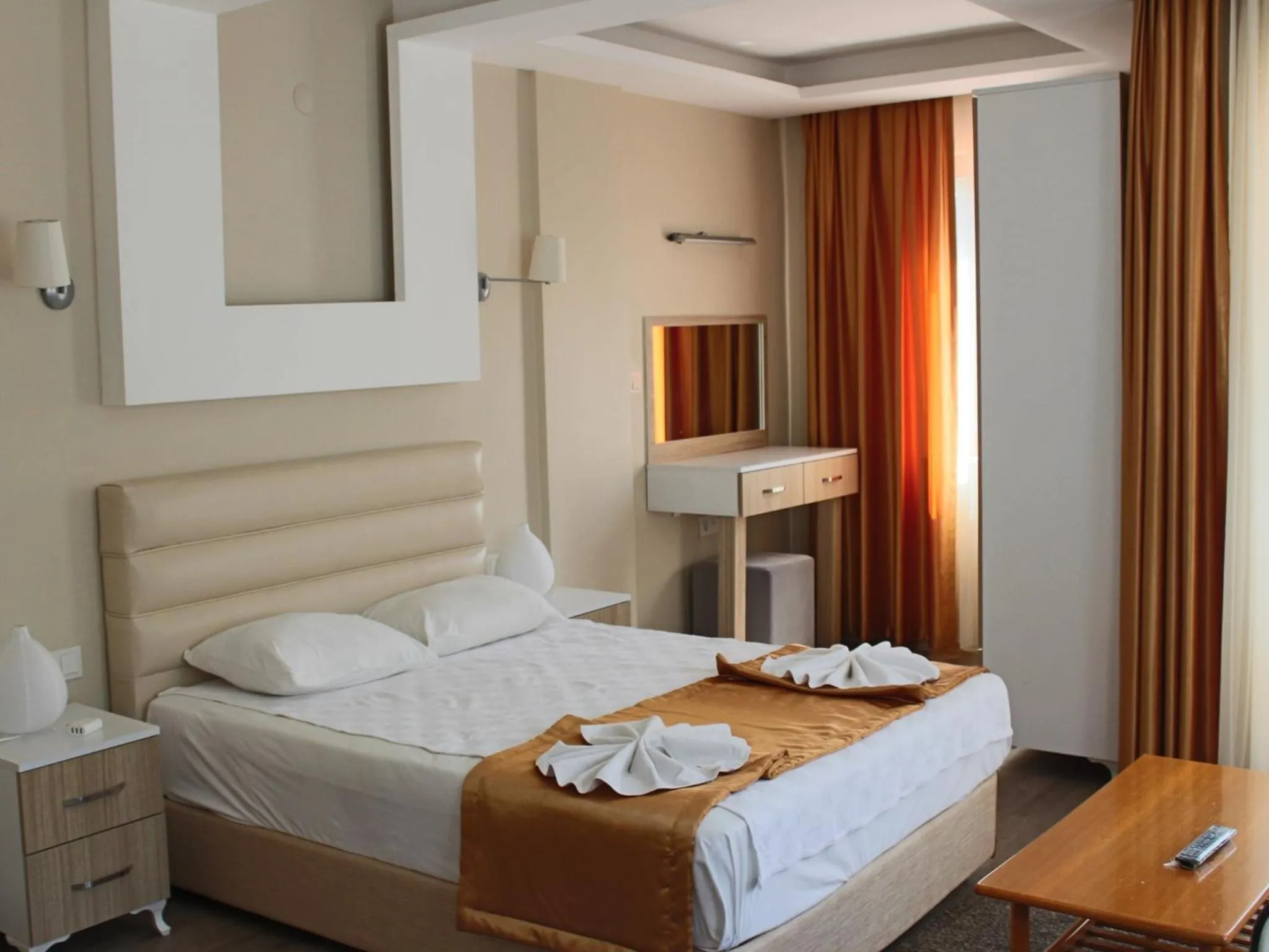 Bed in Arya Otel