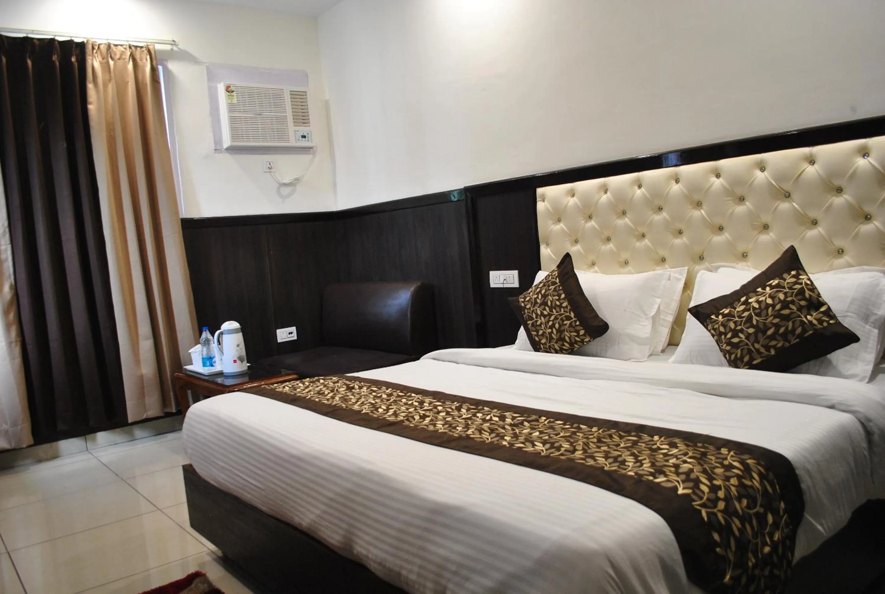 Bedroom, Bed in Hotel Green Valley