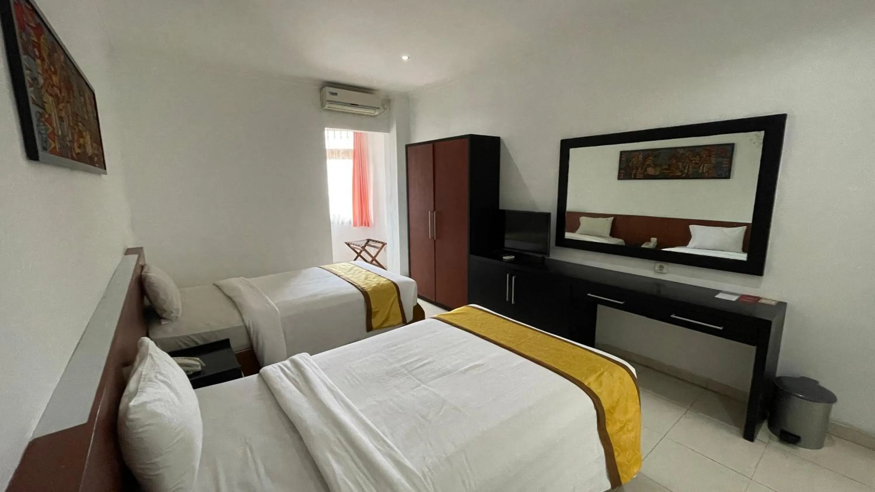 Bed in LPP Garden Hotel