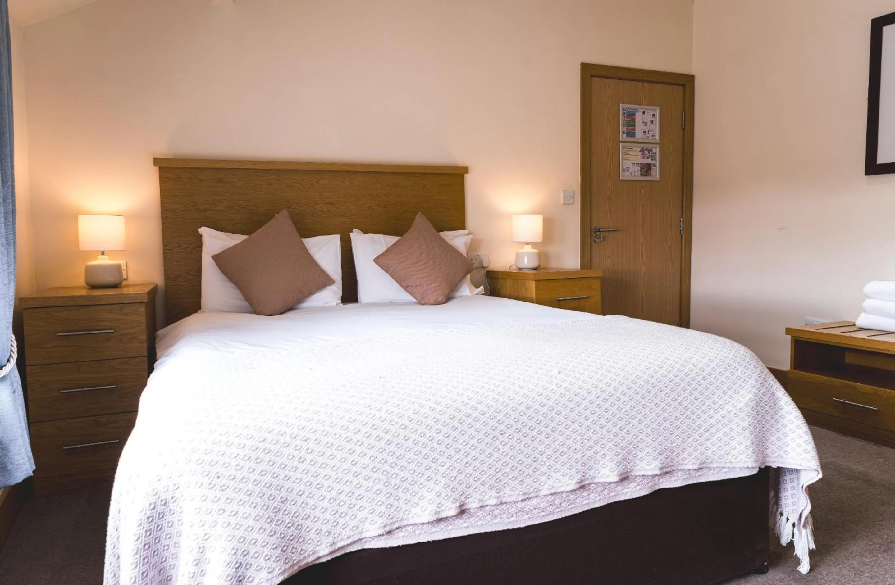 Bedroom, Bed in The Horse & Farrier