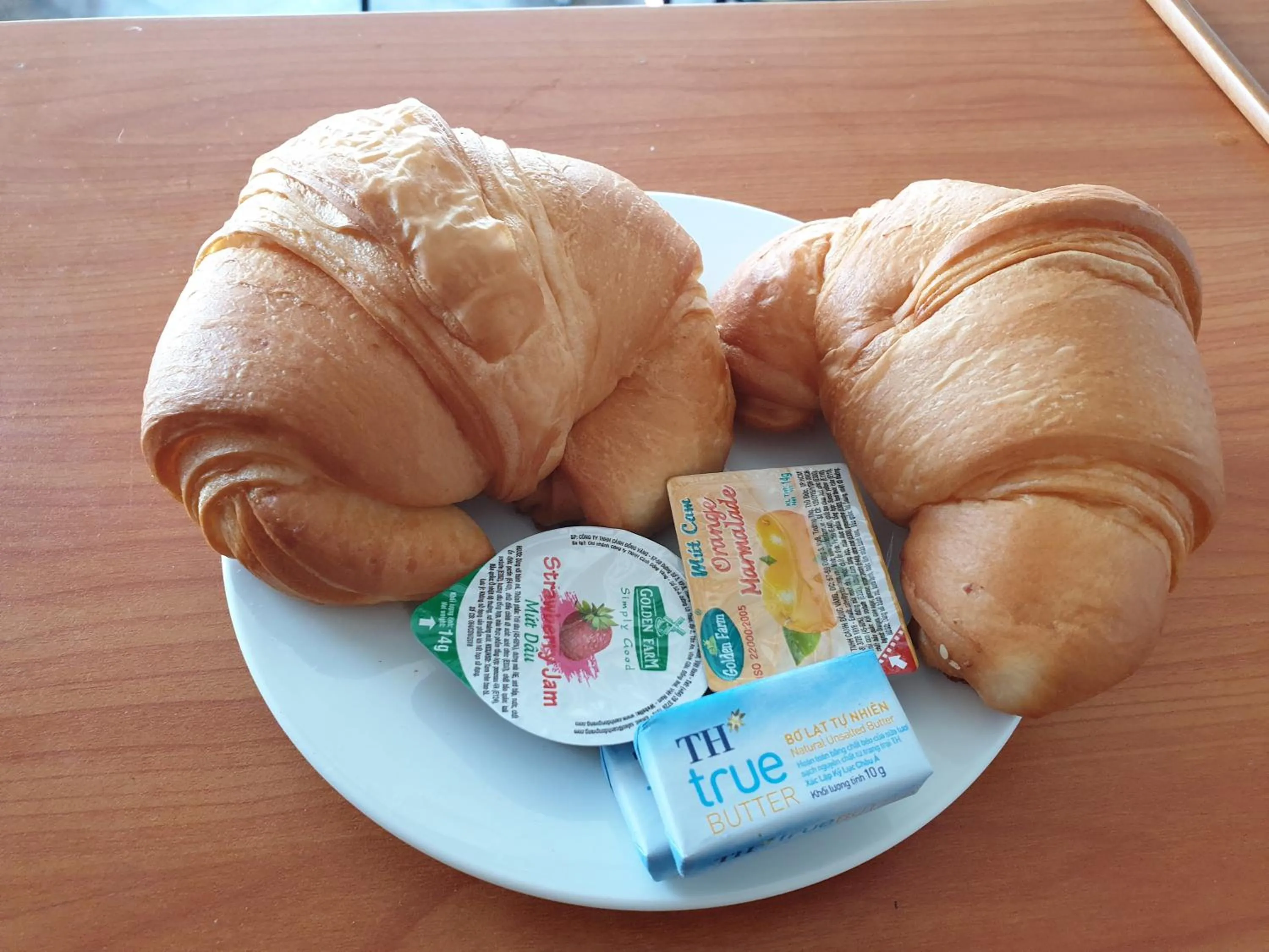 Breakfast in Hanoi La Cascada House & Travel