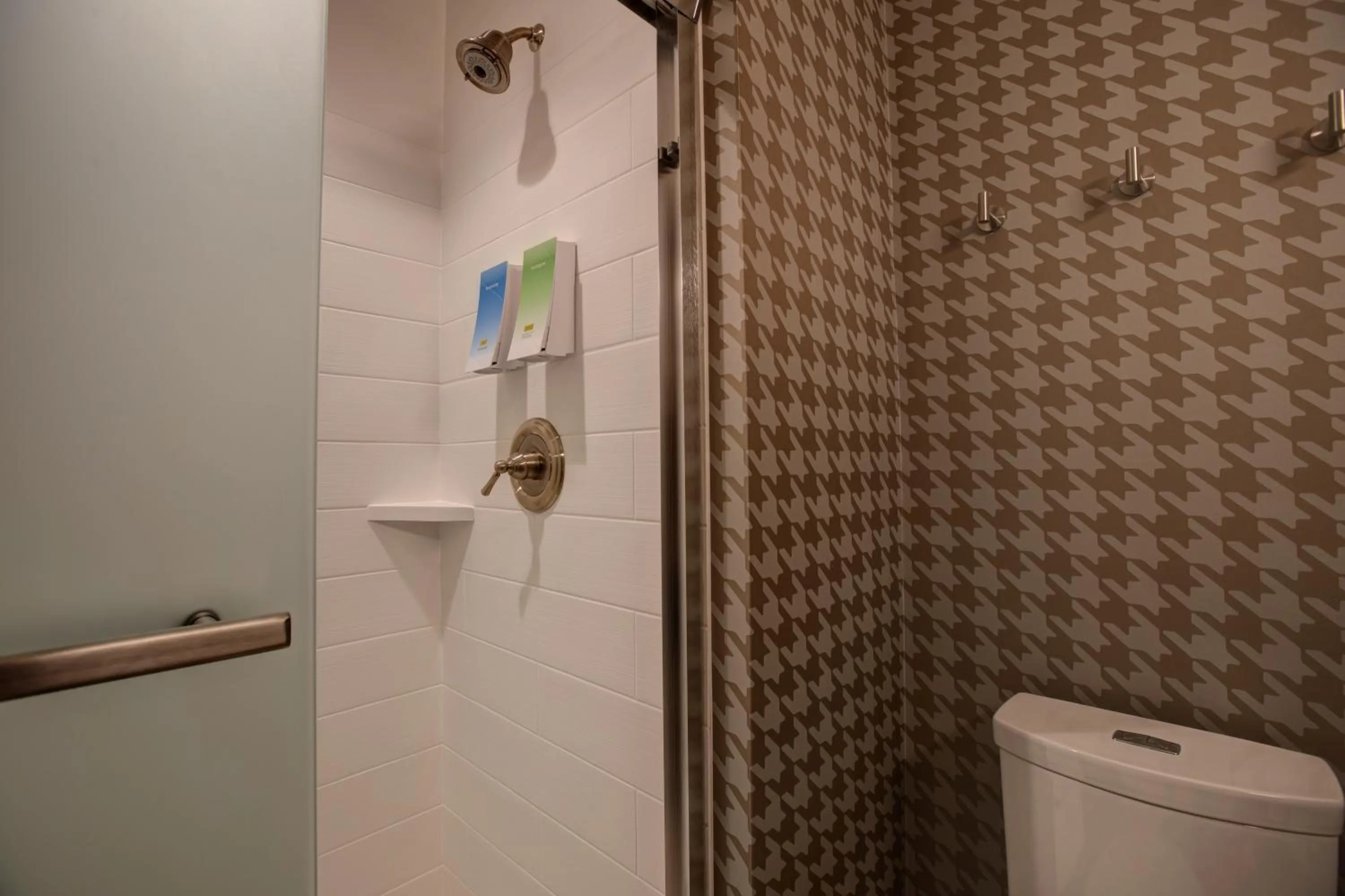 Bathroom in Home2 Suites By Hilton Charlotte Uptown