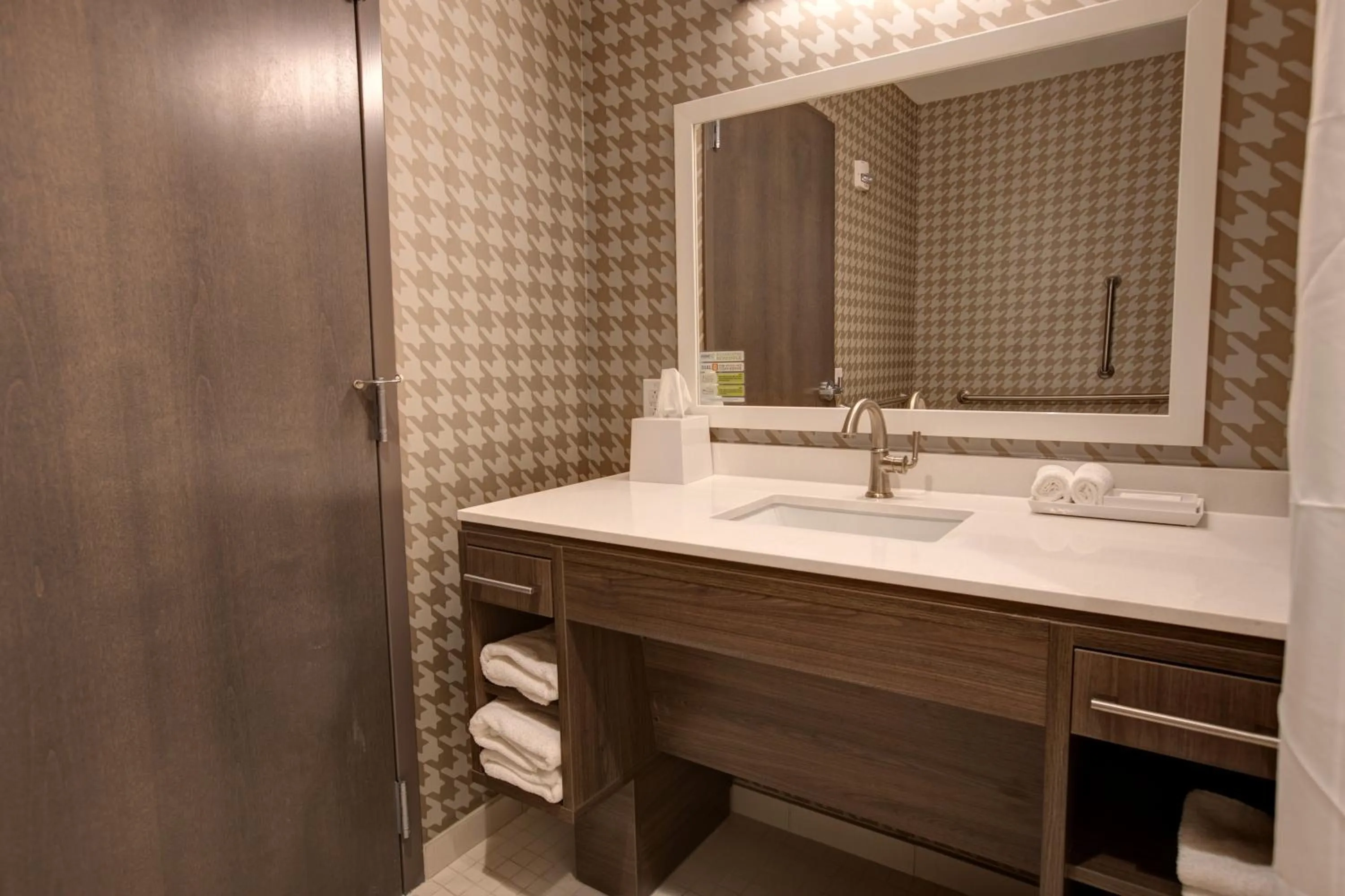 Bathroom in Home2 Suites By Hilton Charlotte Uptown