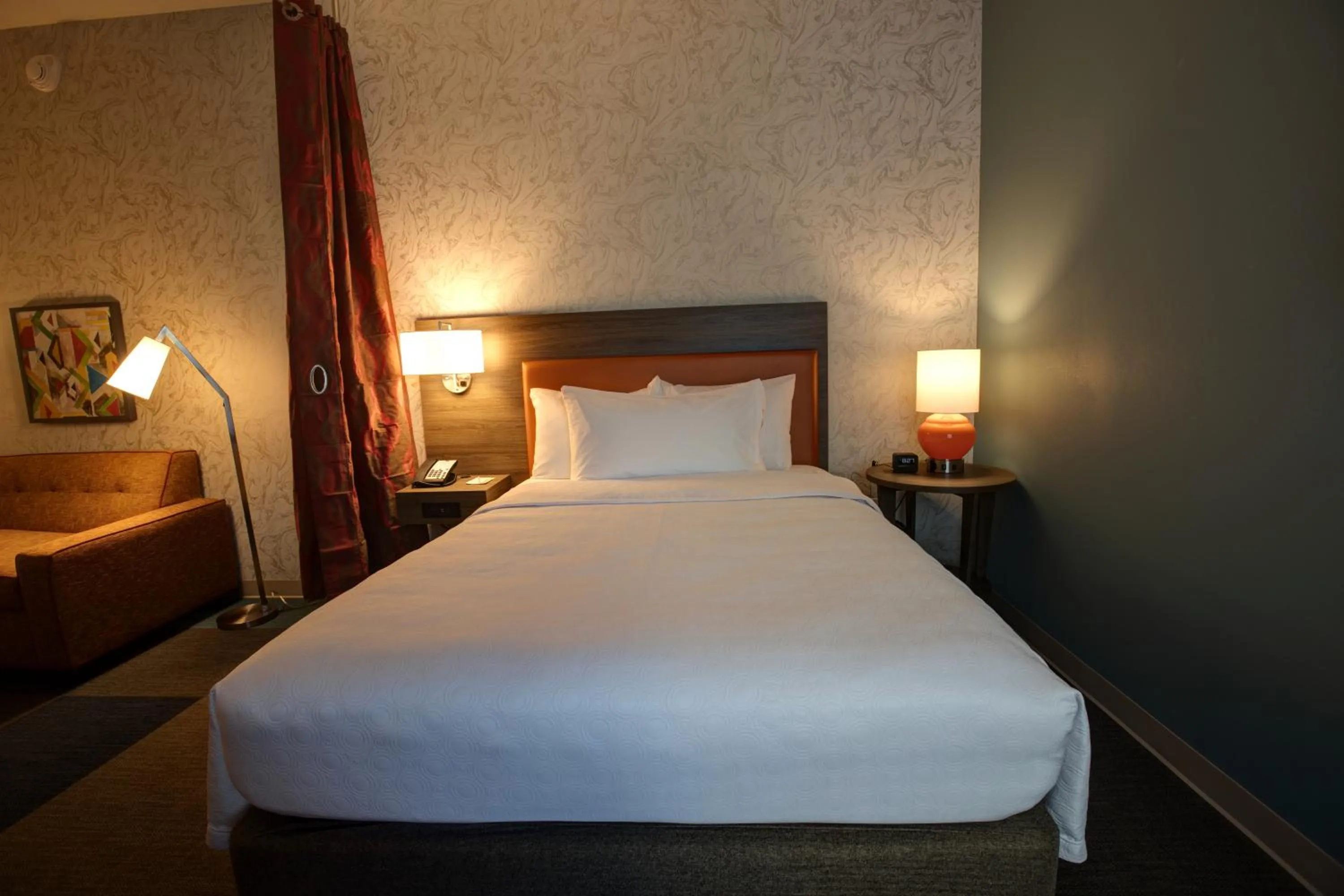 Bed in Home2 Suites By Hilton Charlotte Uptown