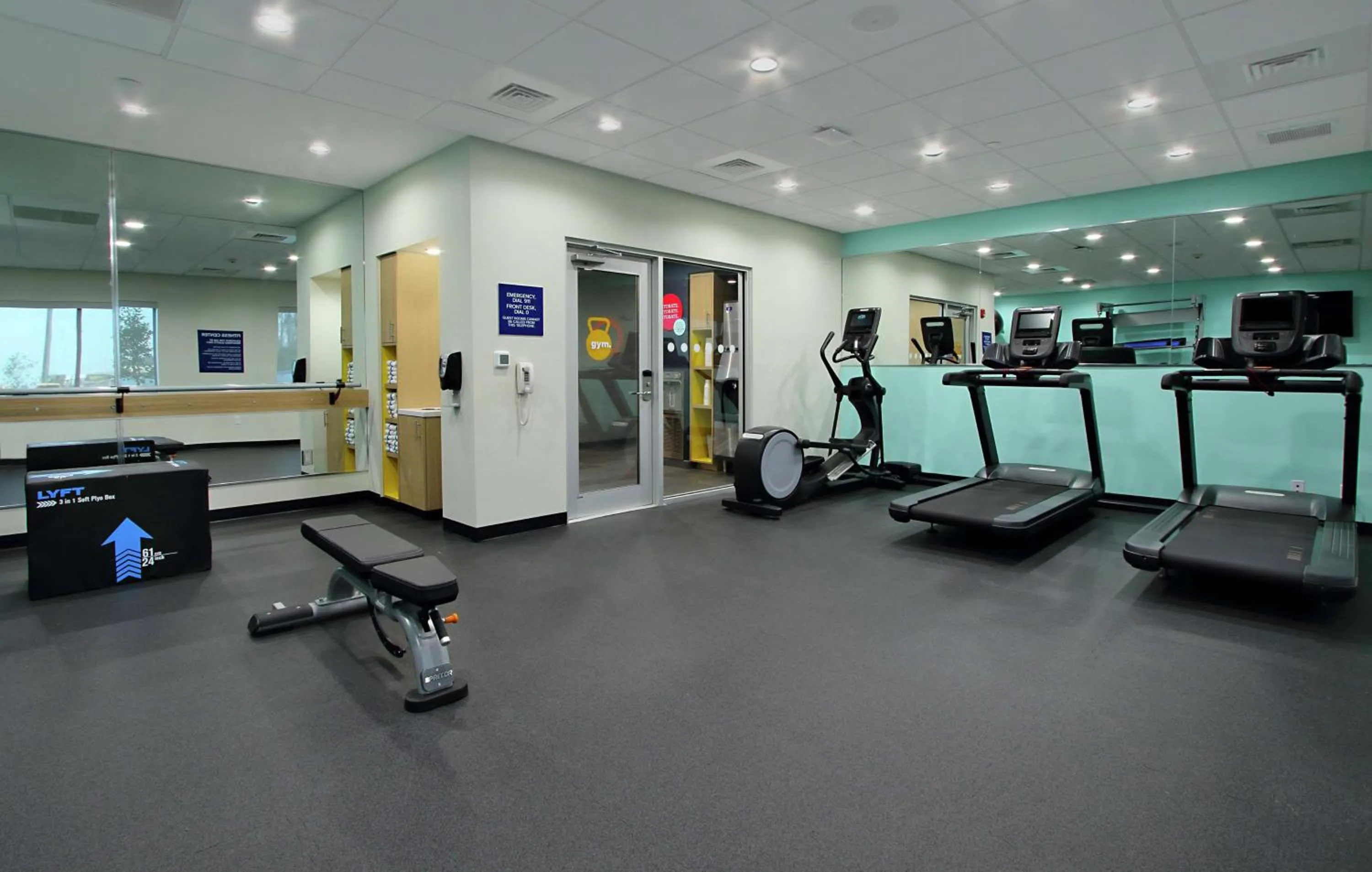 Fitness centre/facilities in Tru By Hilton Mobile