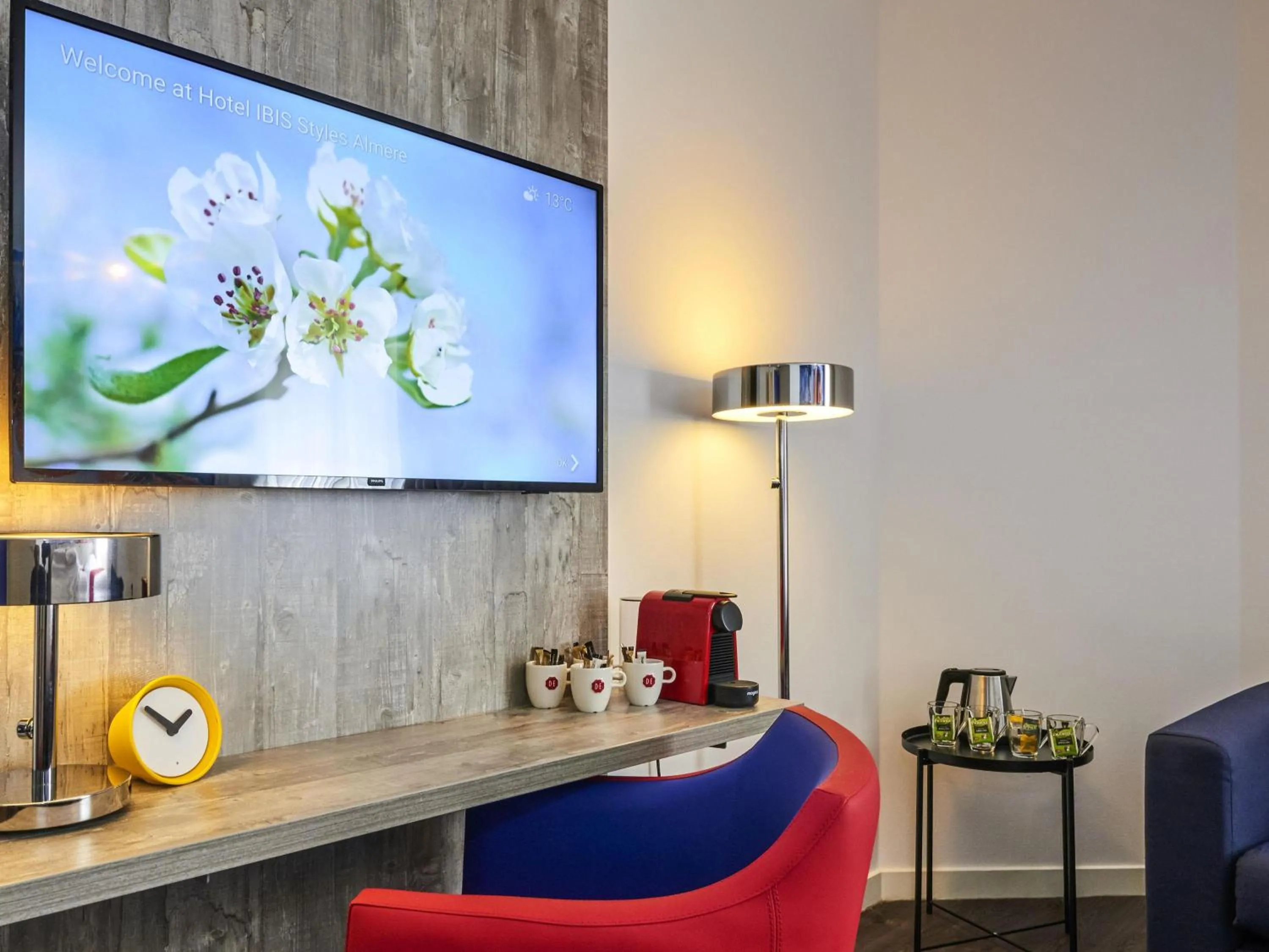 Bedroom in ibis Styles Almere