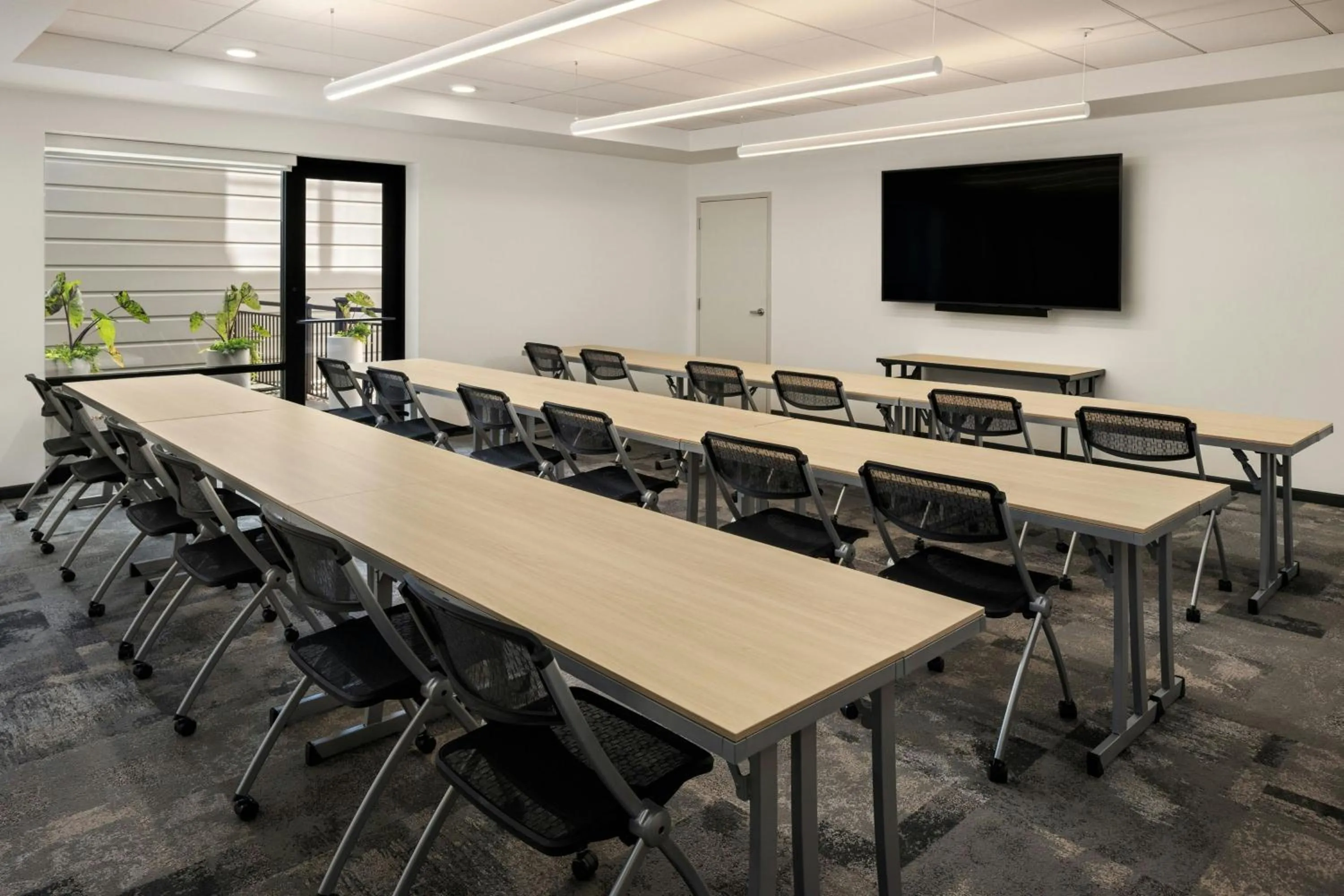 Meeting/conference room in Element Minneapolis Downtown North Loop