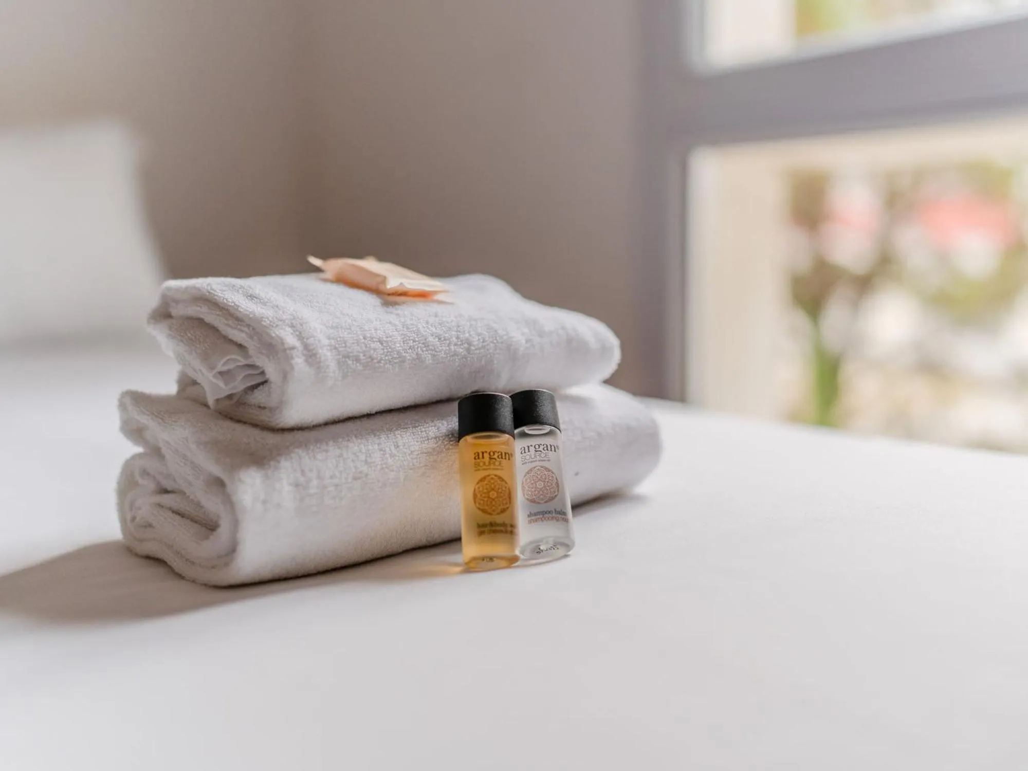 Bed in Séjours & Affaires Nantes La Beaujoire