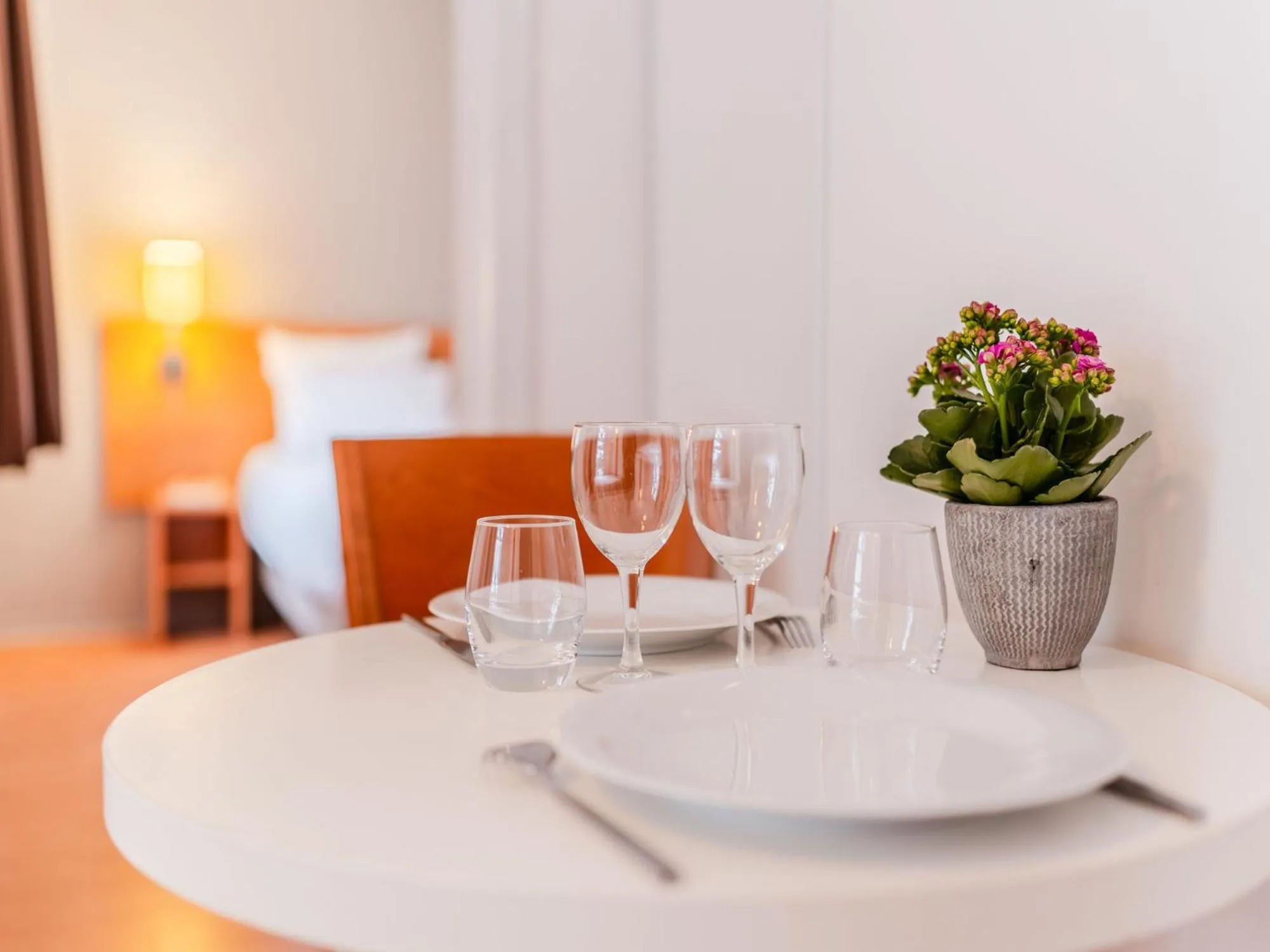 Bedroom in Séjours & Affaires Nantes La Beaujoire